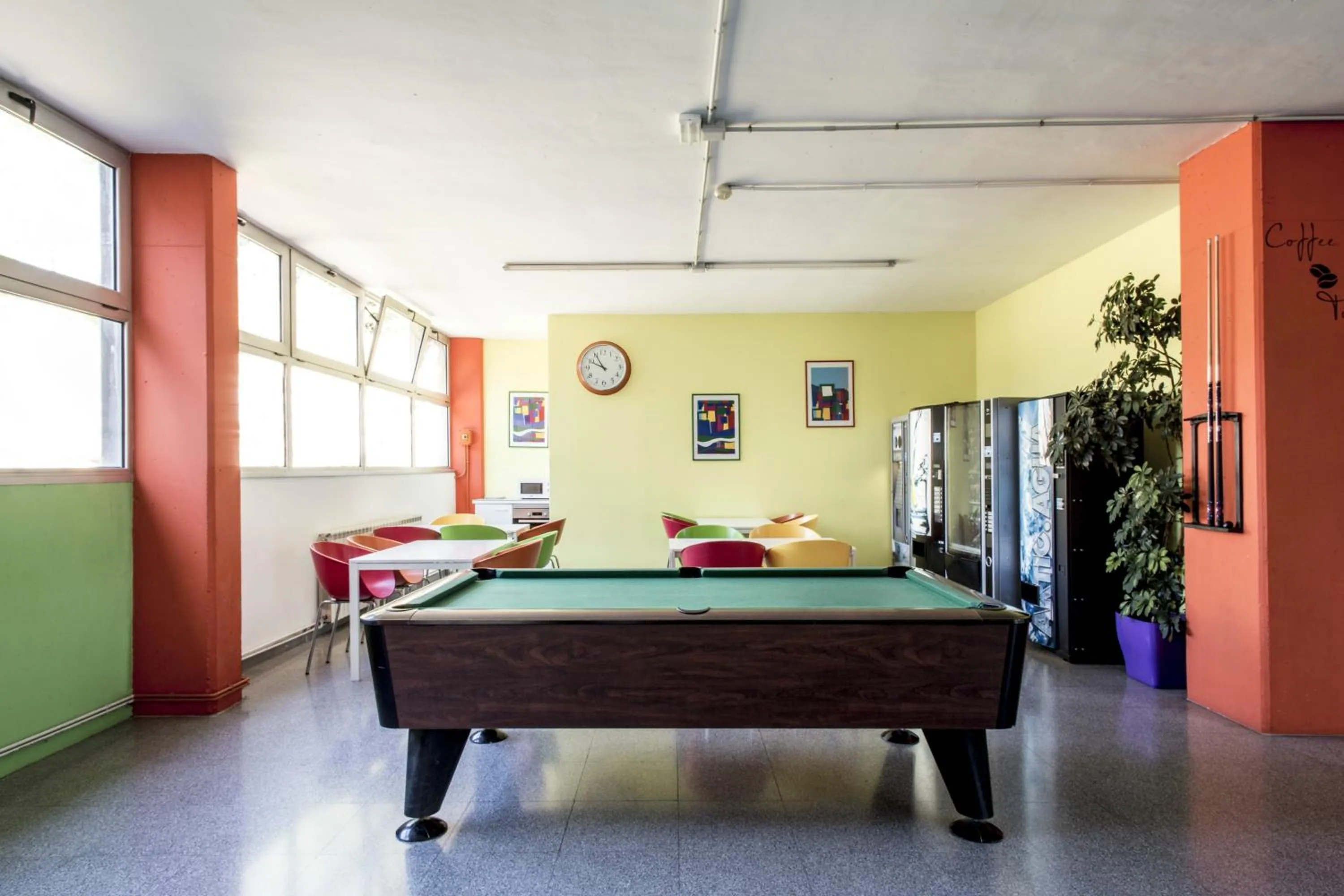 Billiard in Residencia Universitaria Resa Campus de Montilivi