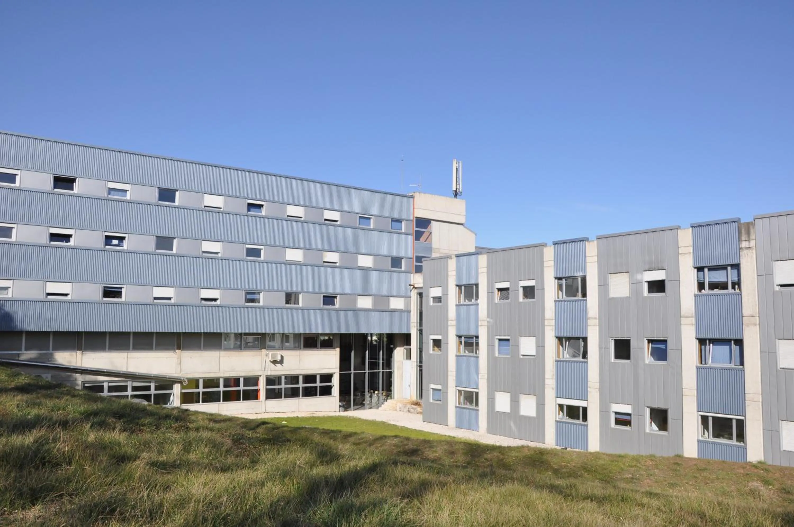 Facade/entrance in Residencia Universitaria Resa Campus de Montilivi