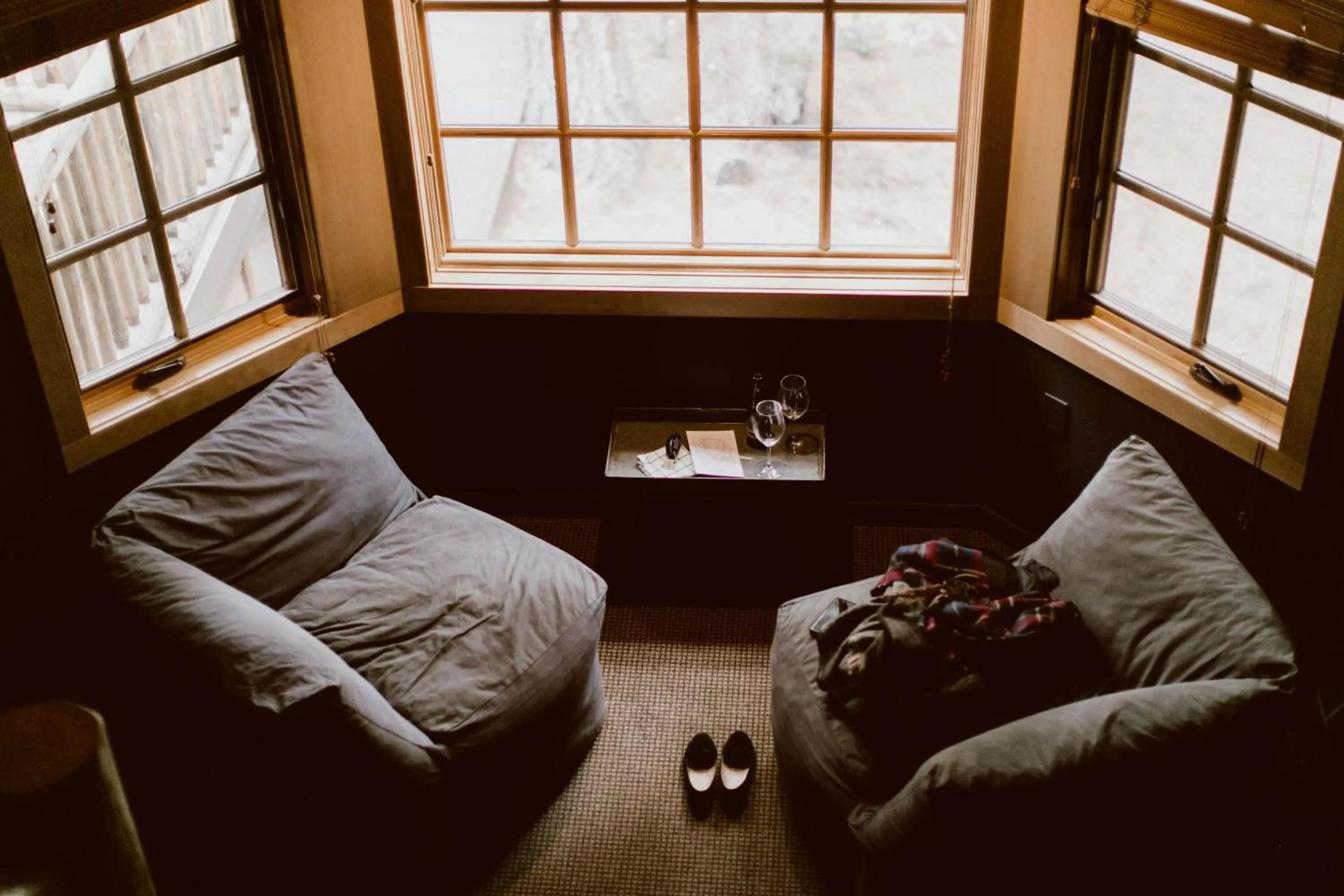 Seating area in The Suttle Lodge & Boathouse