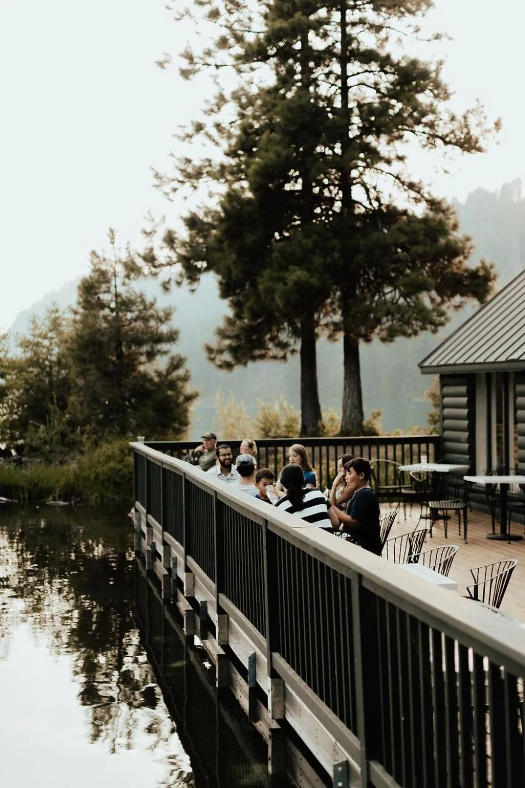 Restaurant/places to eat in The Suttle Lodge & Boathouse