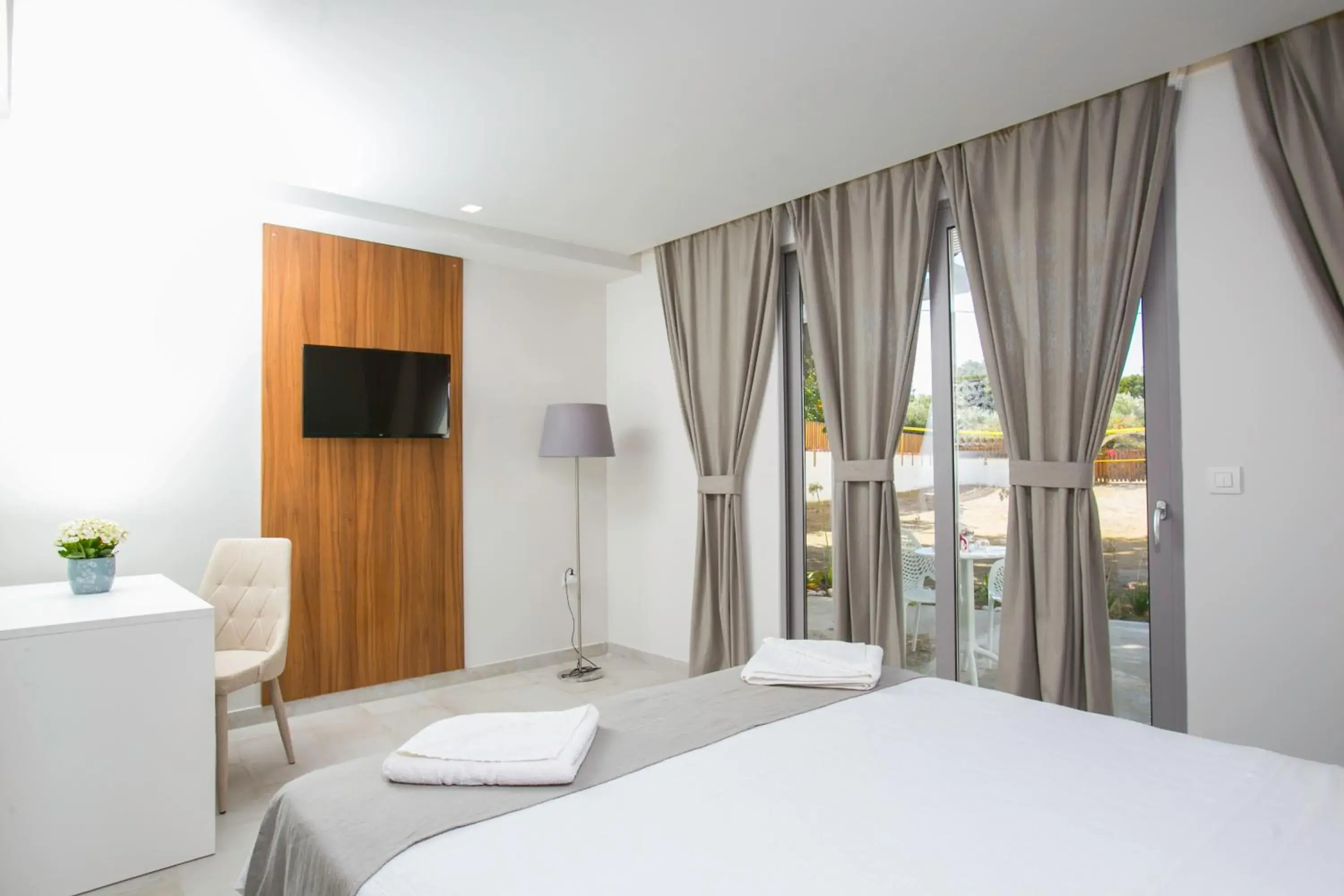 Photo of the whole room in Happy Days Hotel, Adults Only Photo of the whole room in Happy Days Hotel, Adults Only