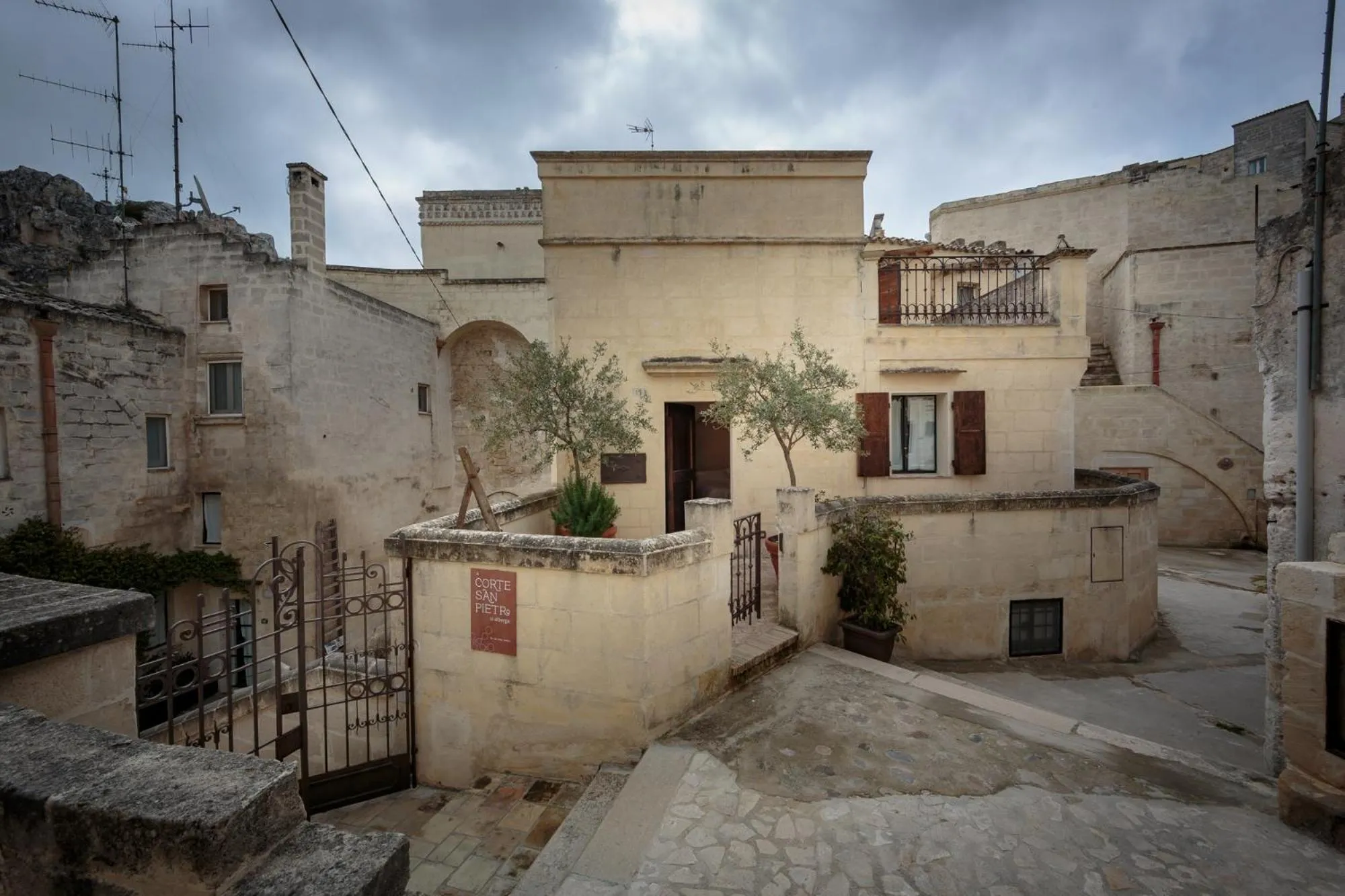 Property building in Corte San Pietro