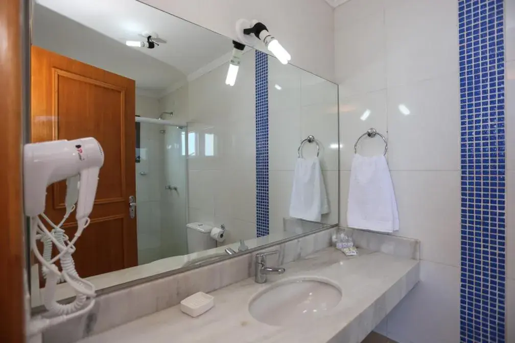 Double Room front sea - single occupancy in Pousada Praia Do Meio Double Room front sea - single occupancy in Pousada Praia Do Meio