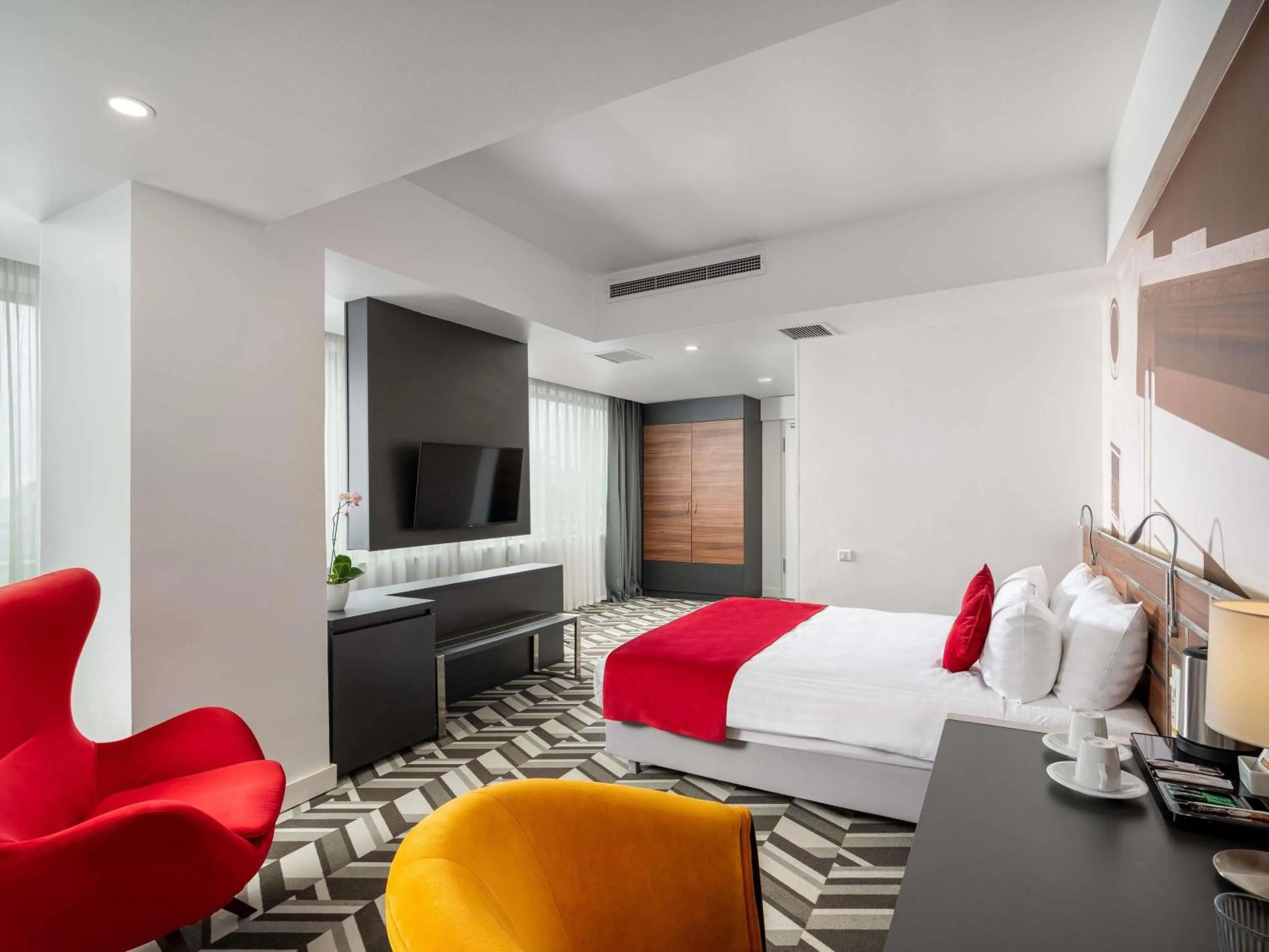 Bedroom, Bed in Mercure Bucharest Unirii