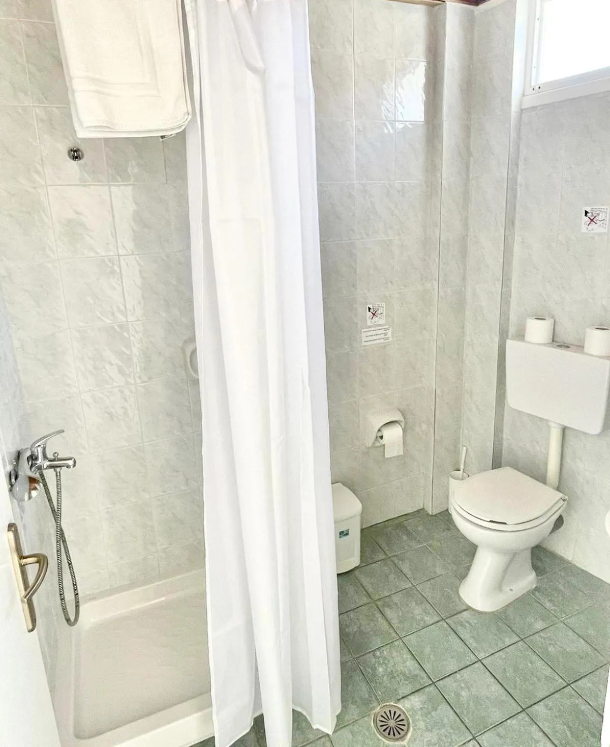 Shower in Valentino Villas & Apartments