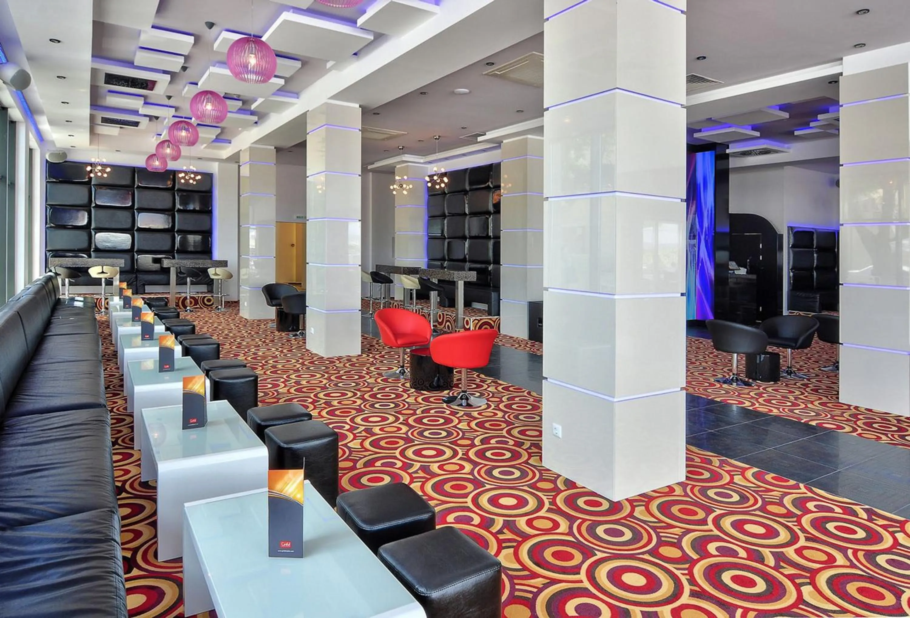 Lobby or reception in GRIFID Metropol Hotel - Premium All inclusive & Private Beach - Adults Only