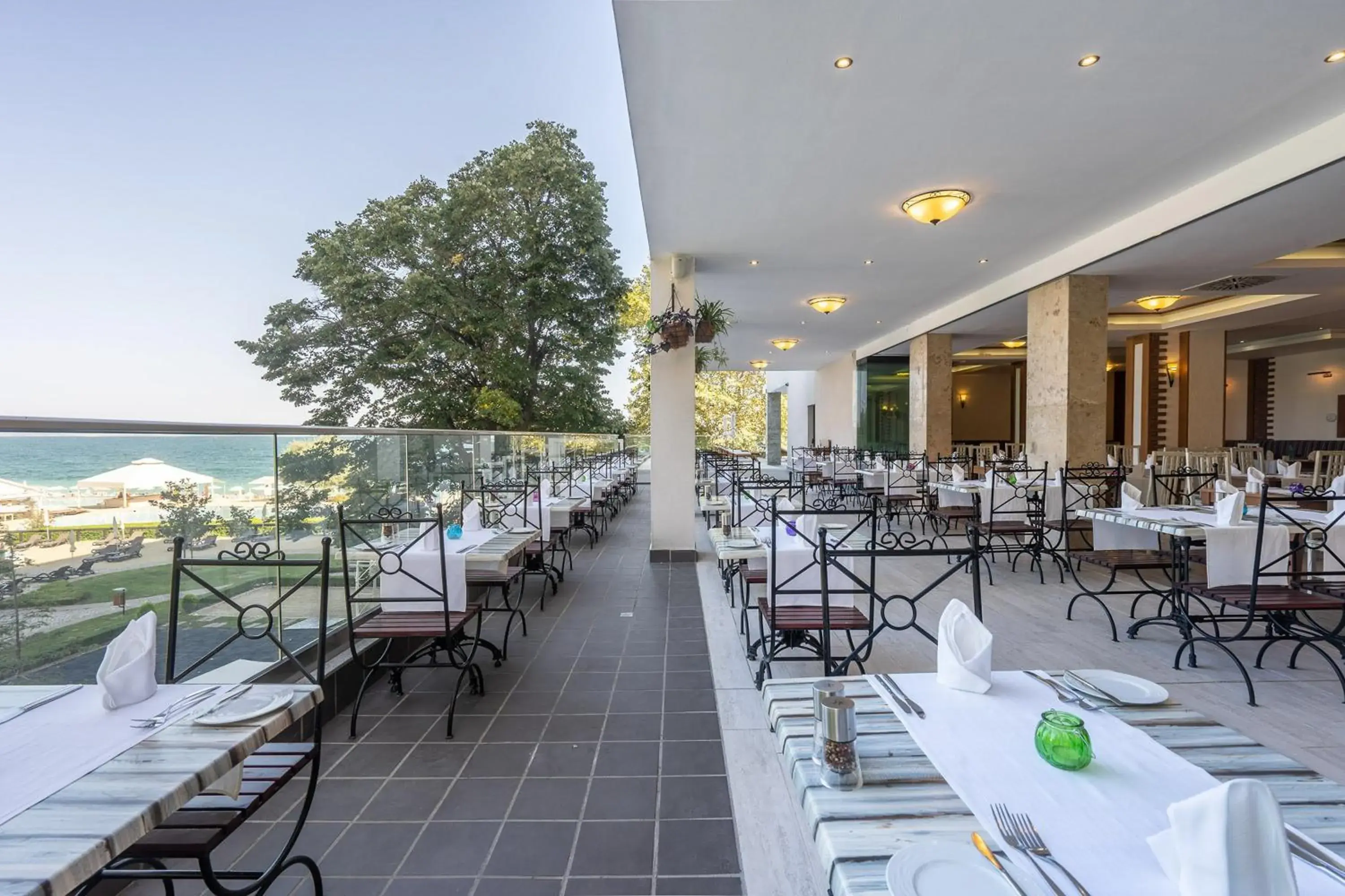 Restaurant/places to eat in GRIFID Metropol Hotel - Premium All inclusive & Private Beach - Adults Only Restaurant/places to eat in GRIFID Metropol Hotel - Premium All inclusive & Private Beach - Adults Only