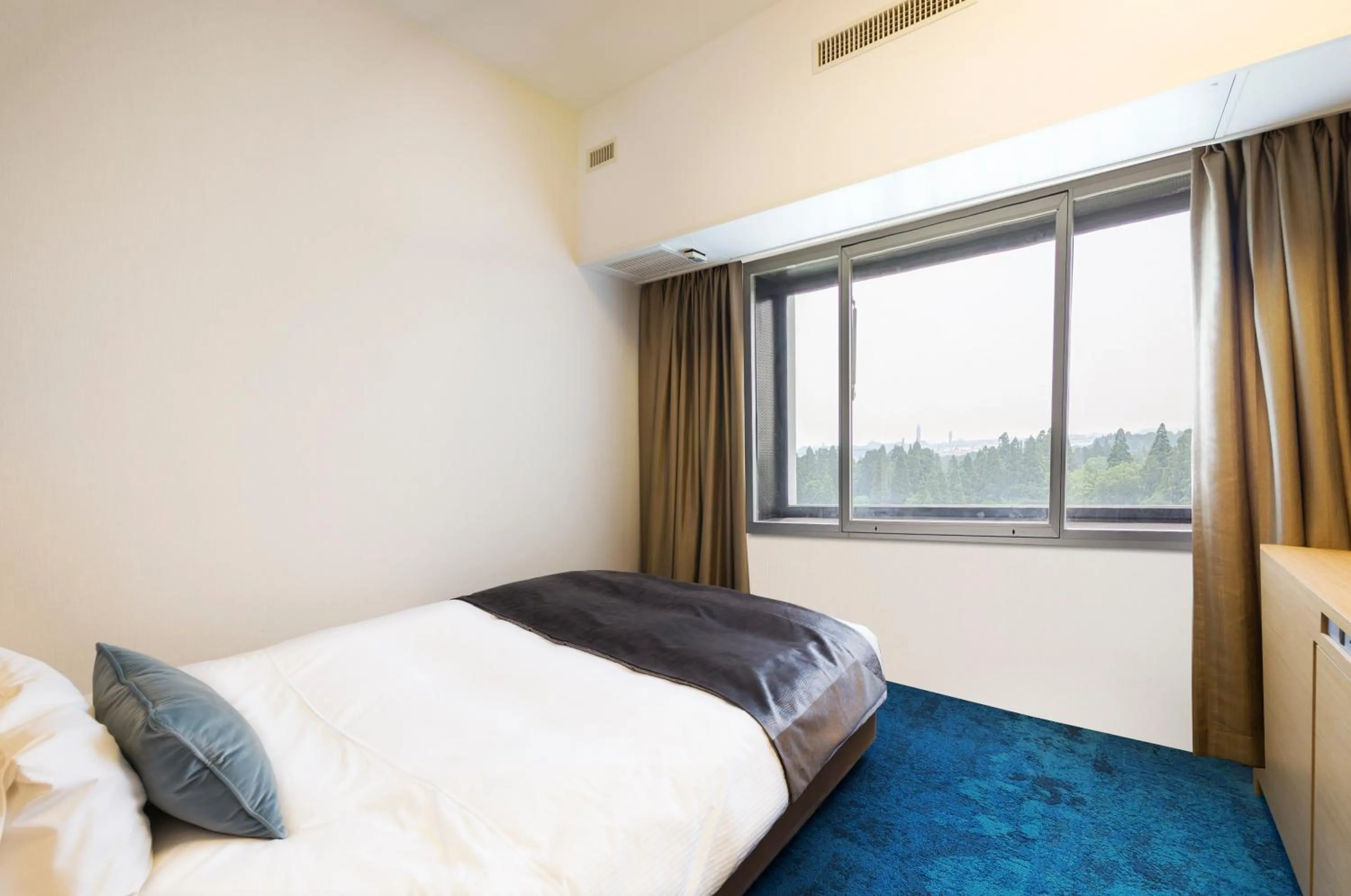 Photo of the whole room, Bed in Art Hotel Narita