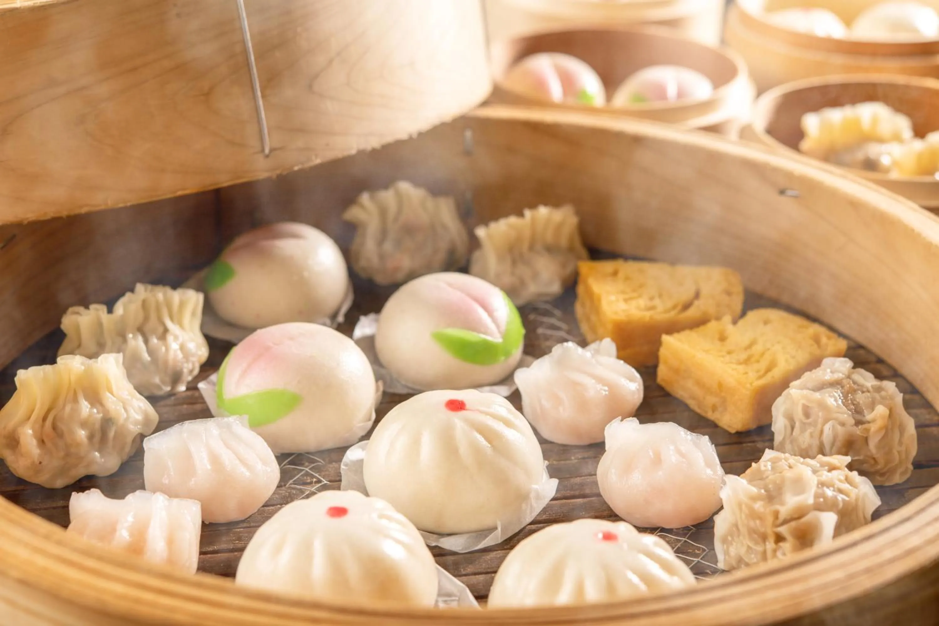 Restaurant/places to eat in Art Hotel Narita