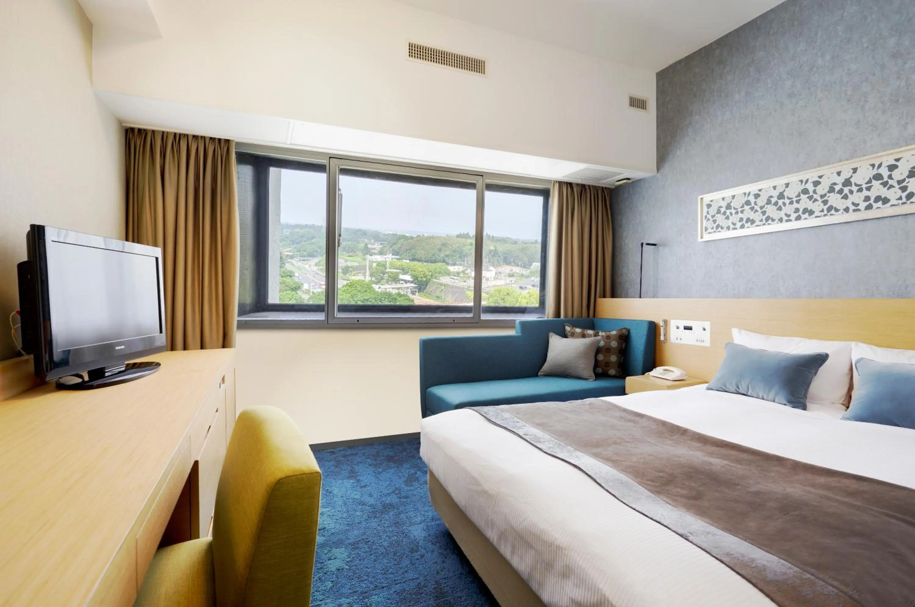 Photo of the whole room, Bed in Art Hotel Narita