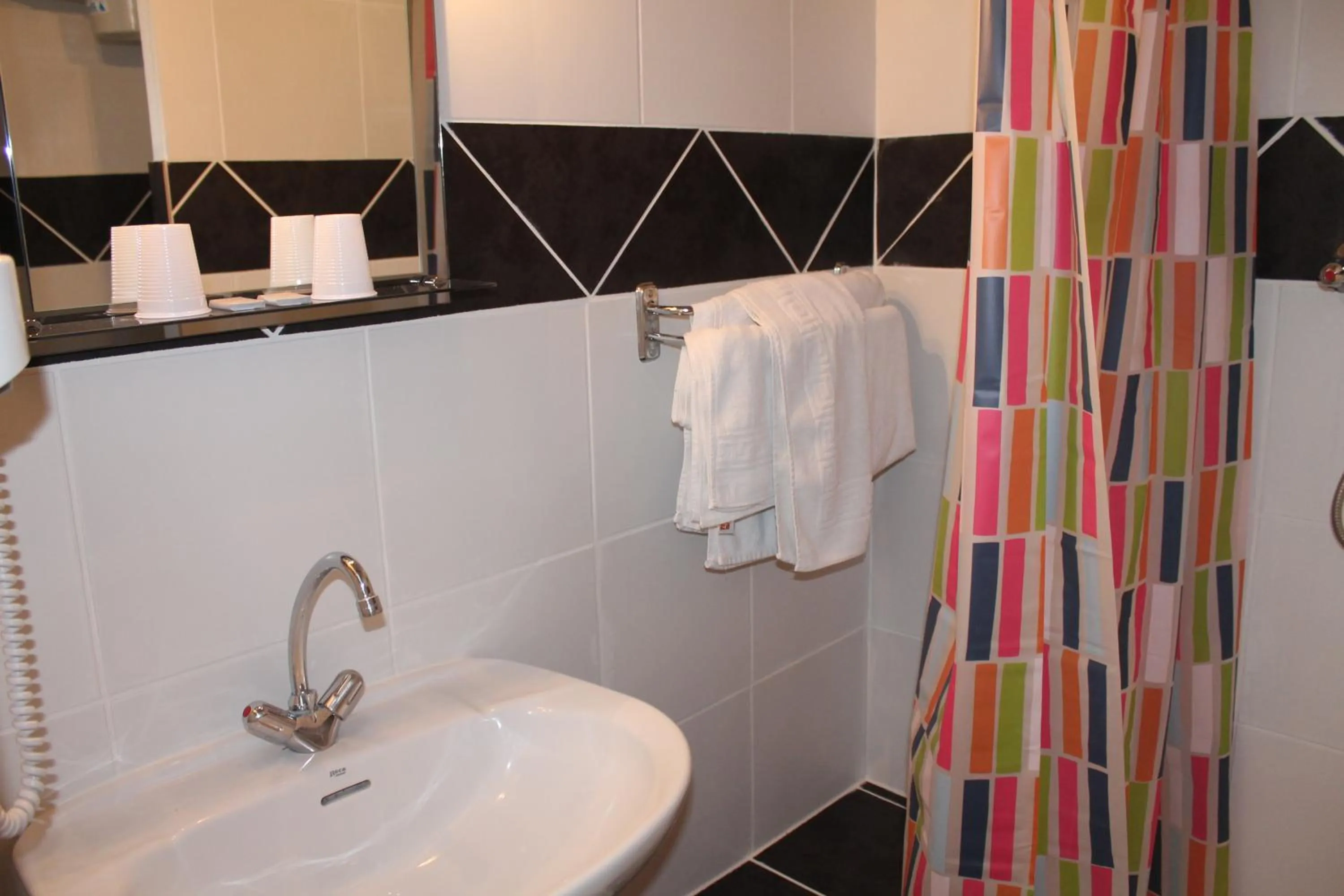 Bathroom in Les Canyons du Verdon