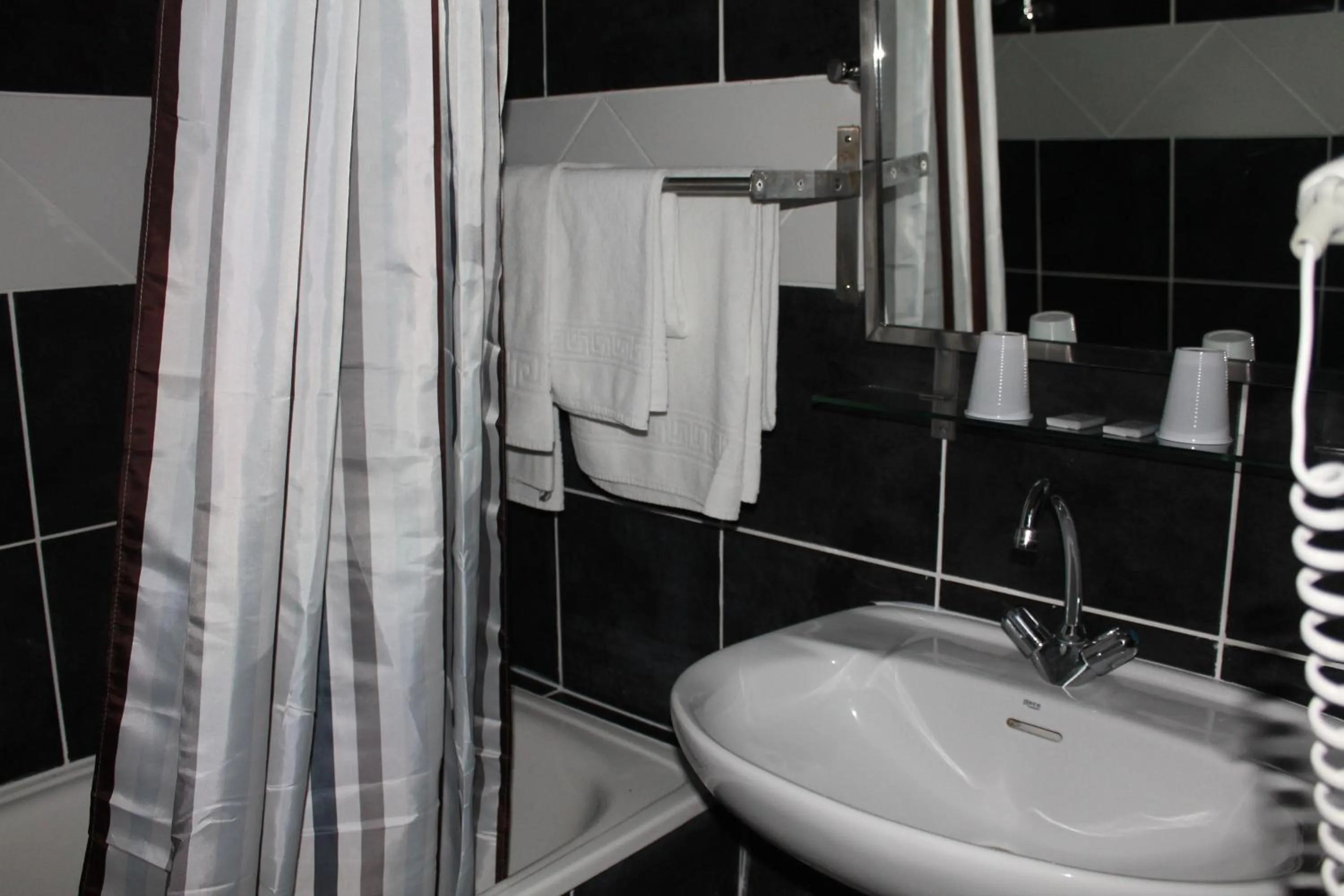 Bathroom in Les Canyons du Verdon