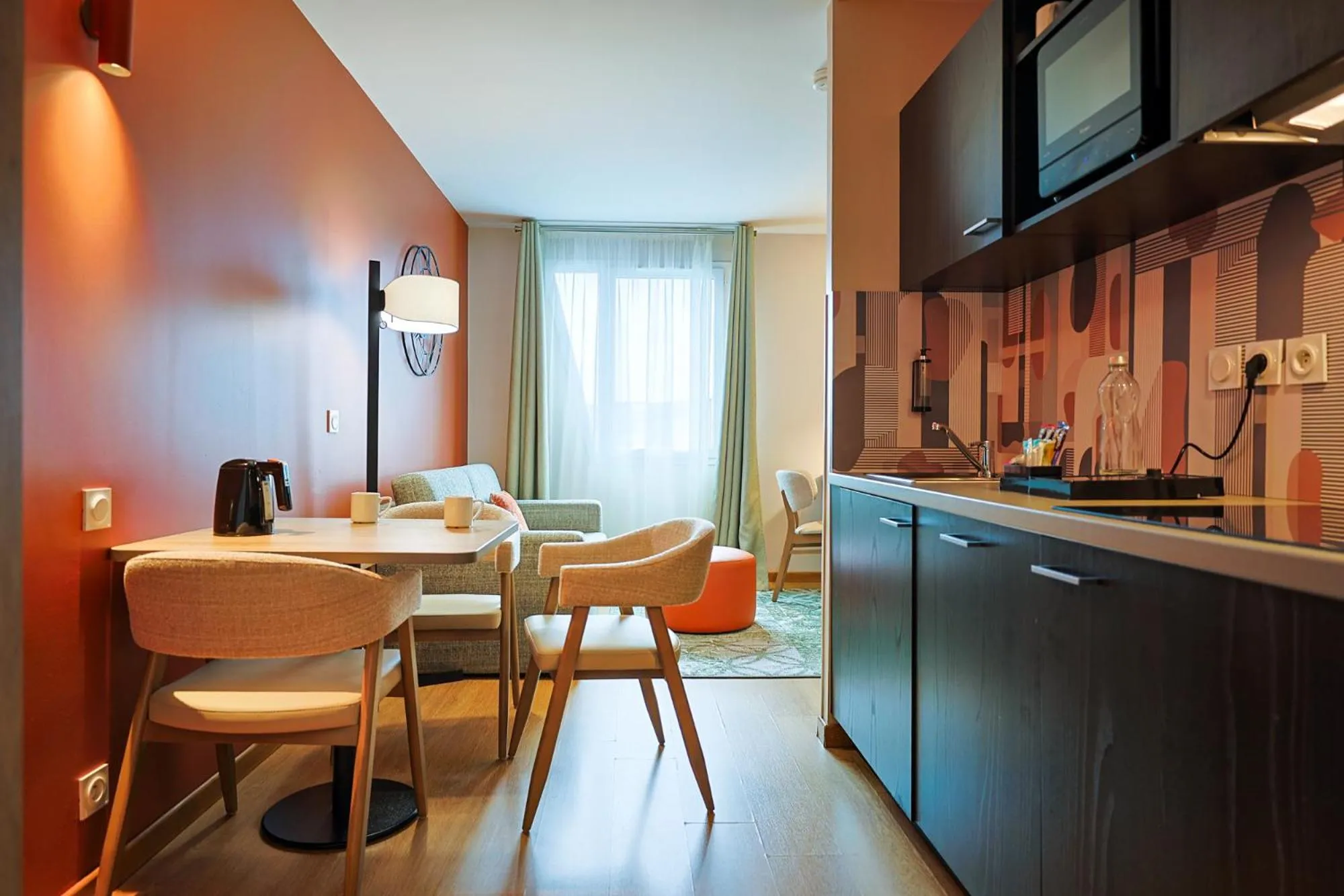 Kitchen or kitchenette in Seven Urban Suites Nantes Centre