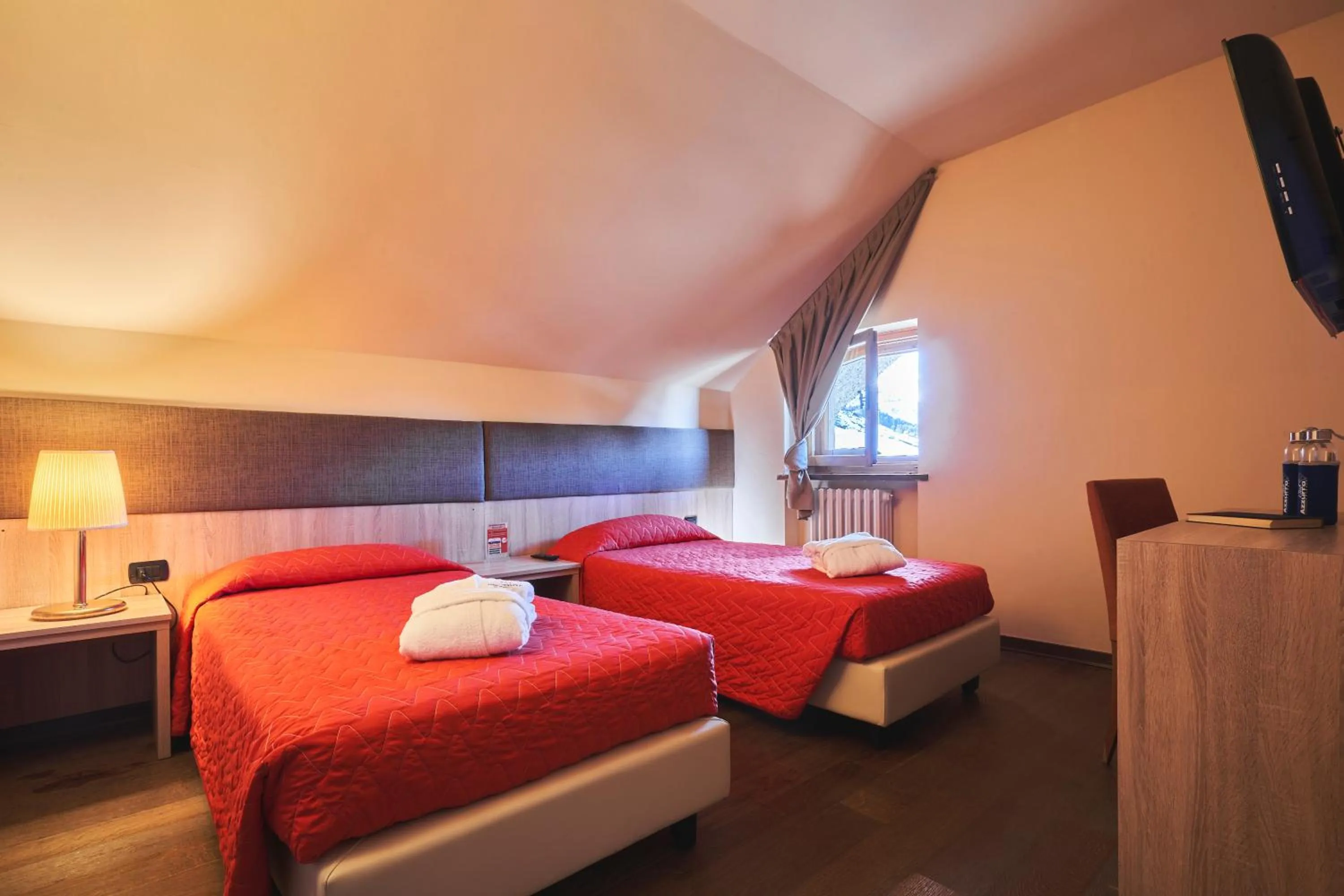 Bed in Hotel Mondolé - Azzurro Club