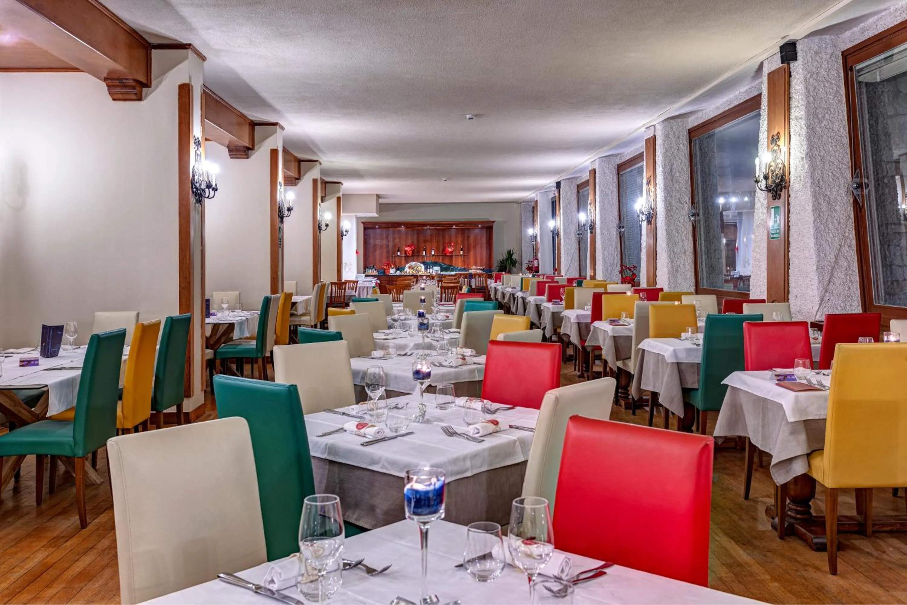 Restaurant/places to eat in Hotel Mondolé - Azzurro Club