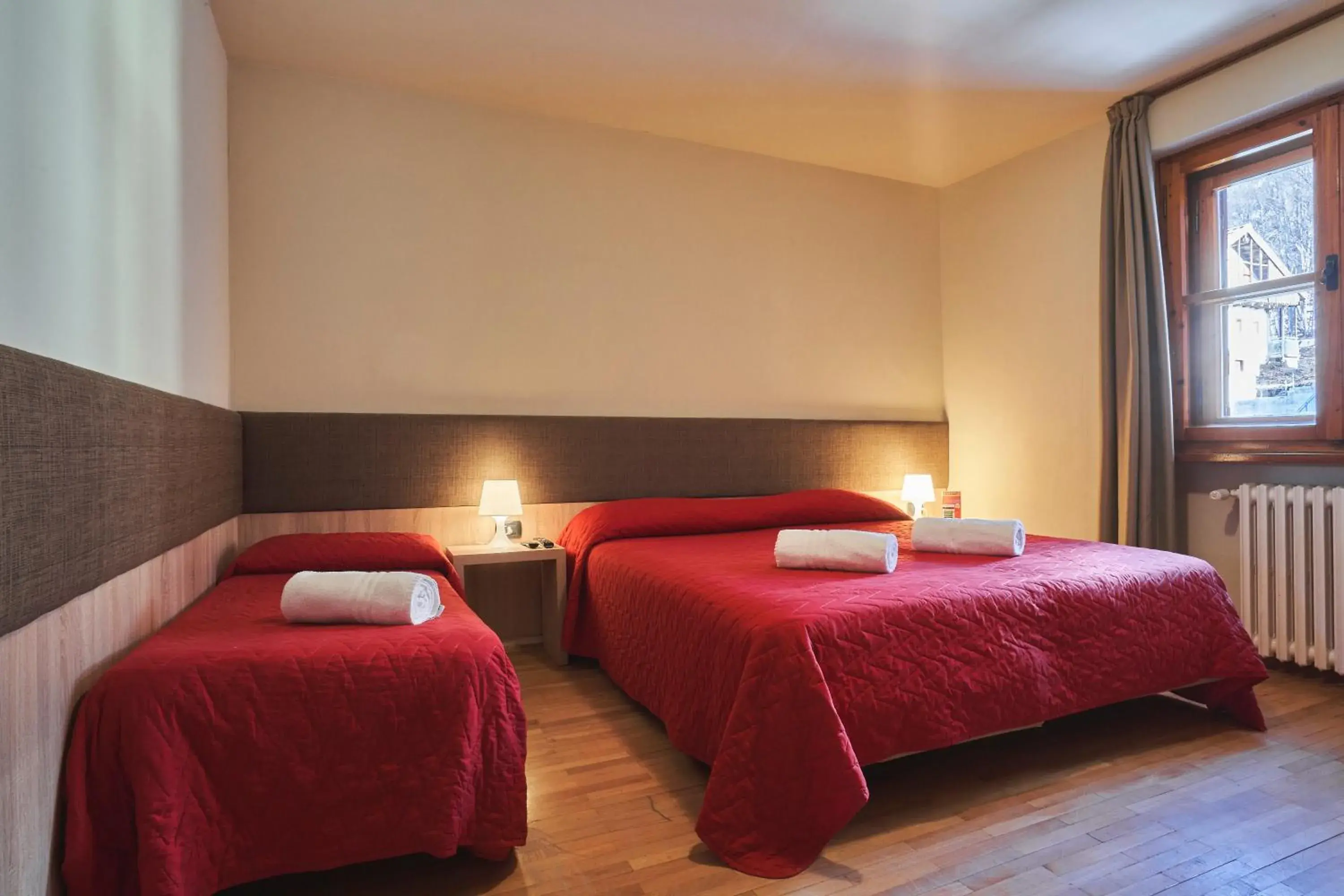 Triple Room in Hotel Mondolé - Azzurro Club Triple Room in Hotel Mondolé - Azzurro Club