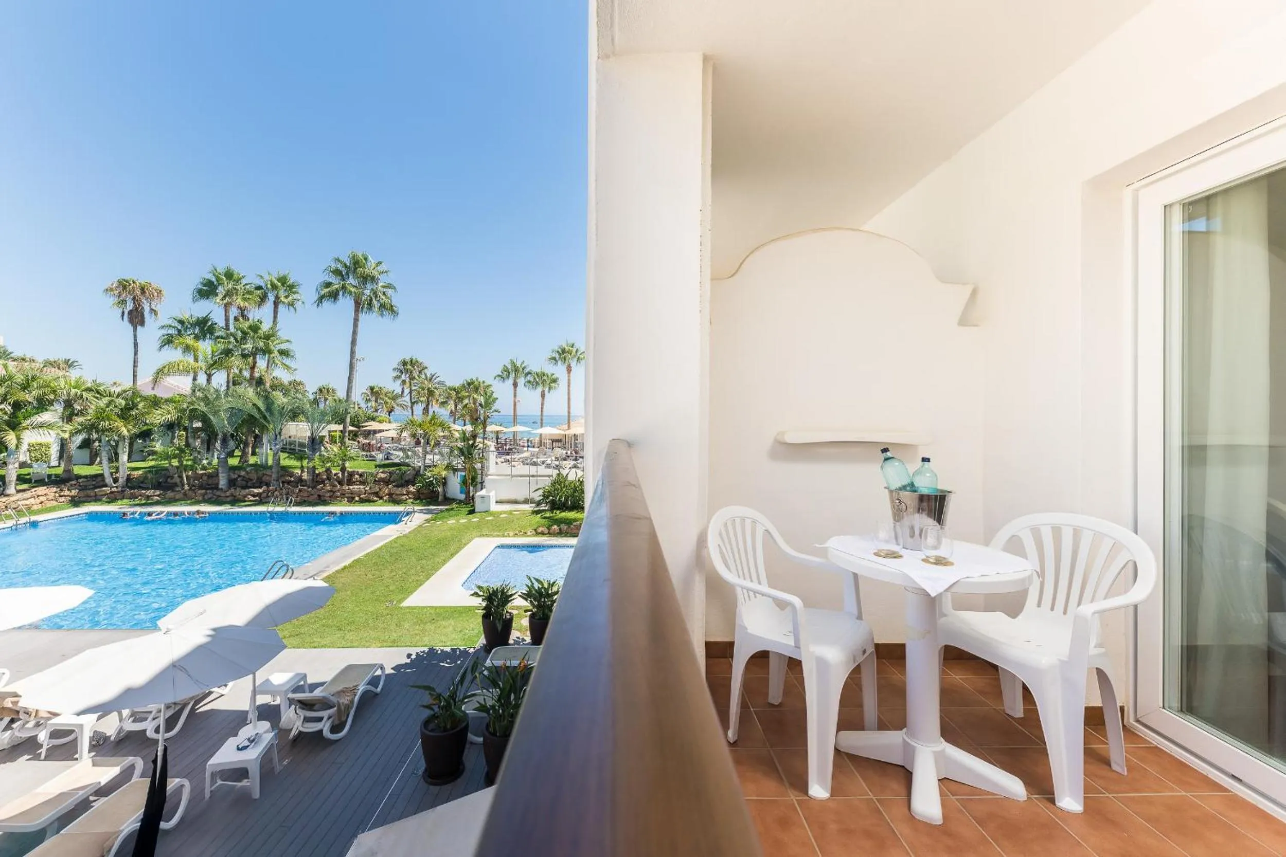 Swimming pool in Mac Puerto Marina Benalmádena