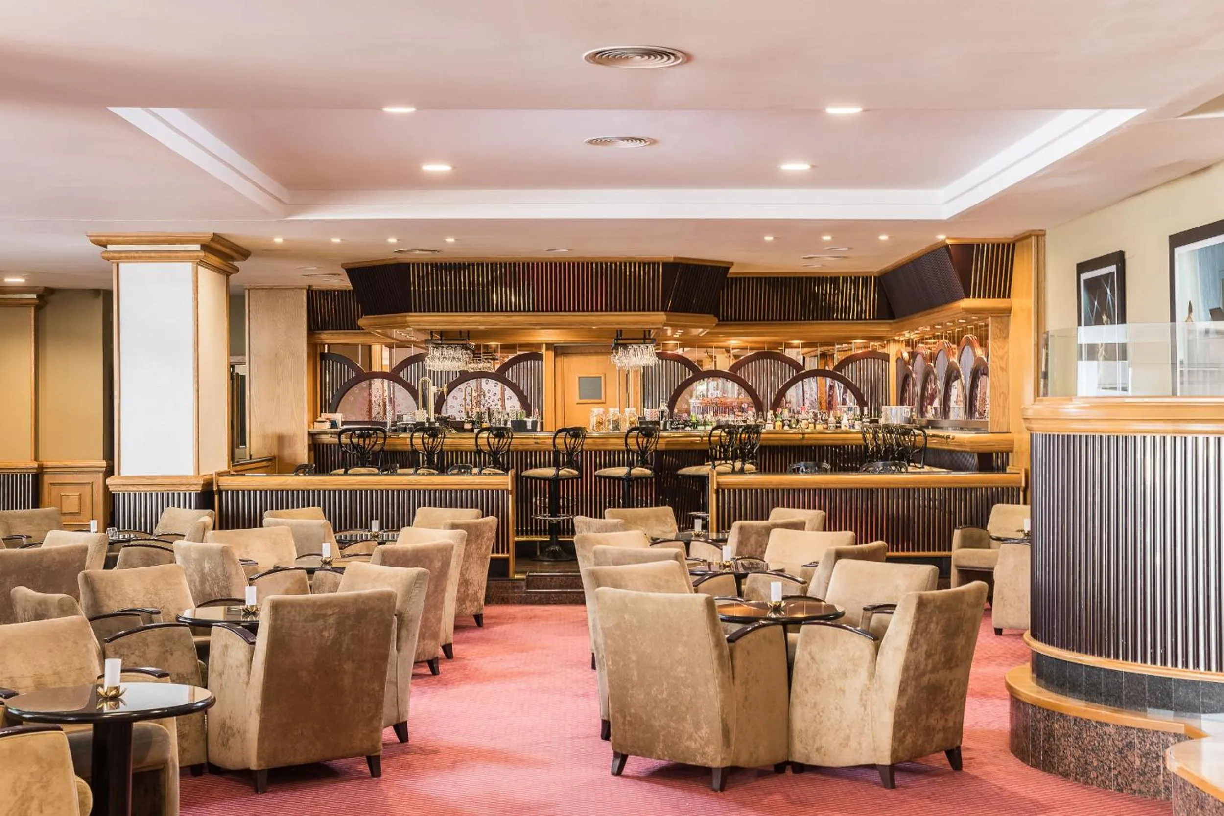 Lounge or bar in Mac Puerto Marina Benalmádena