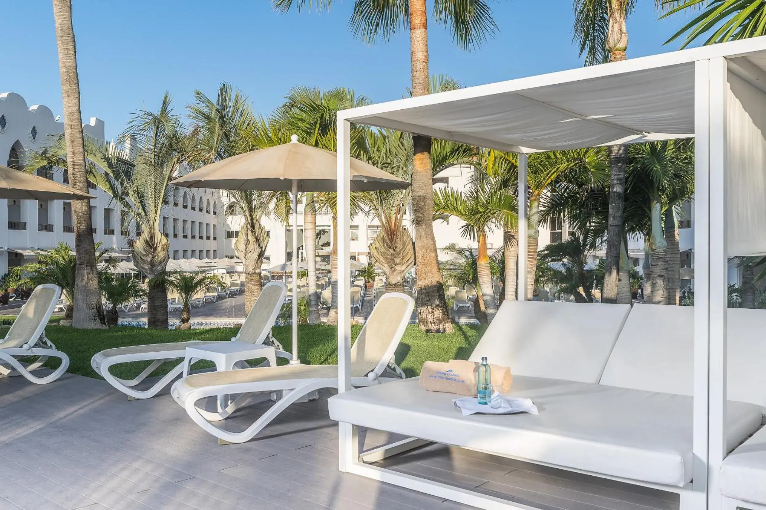 Swimming pool in Mac Puerto Marina Benalmádena Swimming pool in Mac Puerto Marina Benalmádena