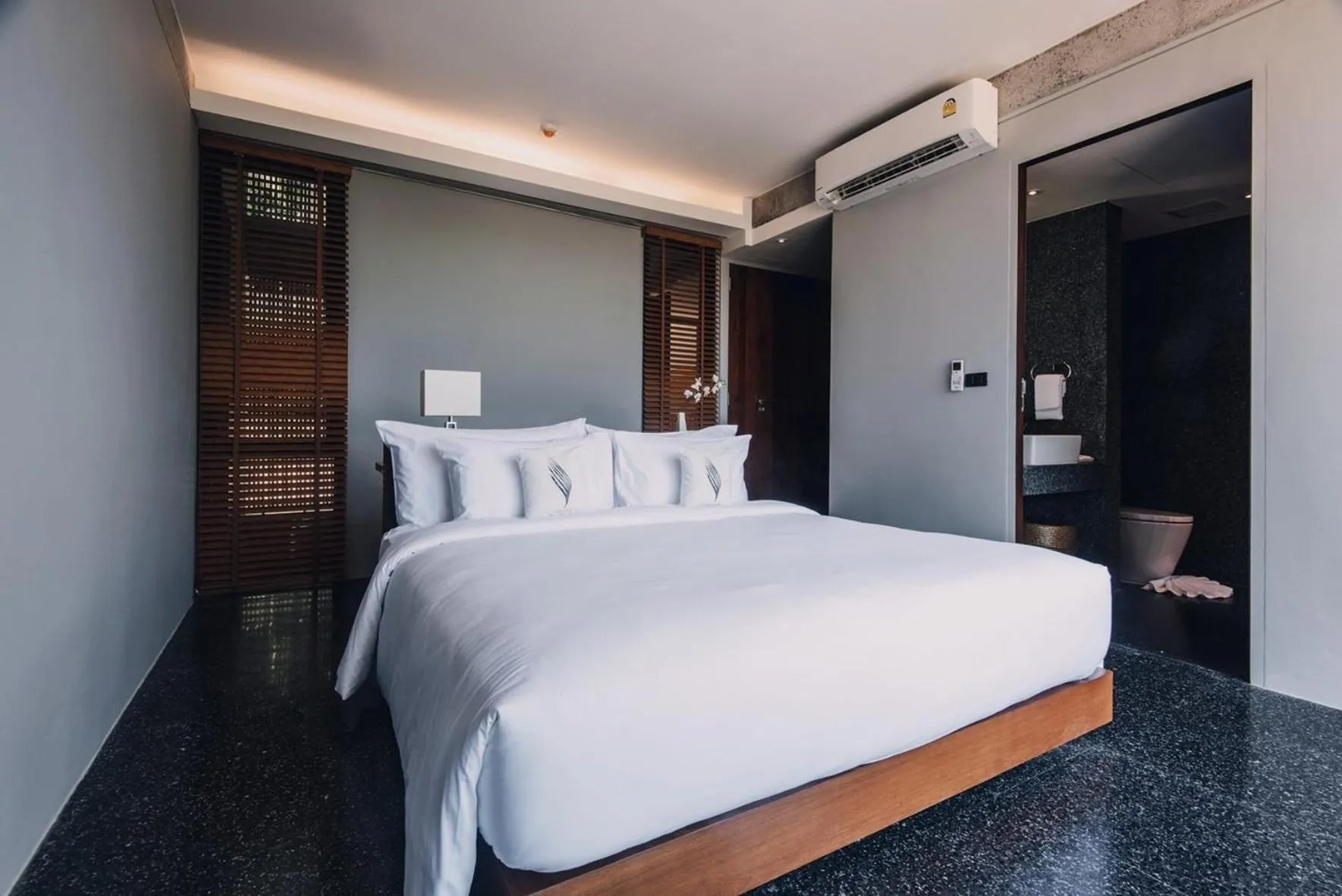 Photo of the whole room, Bed in Varivana Resort Koh Phangan, The Centara Collection