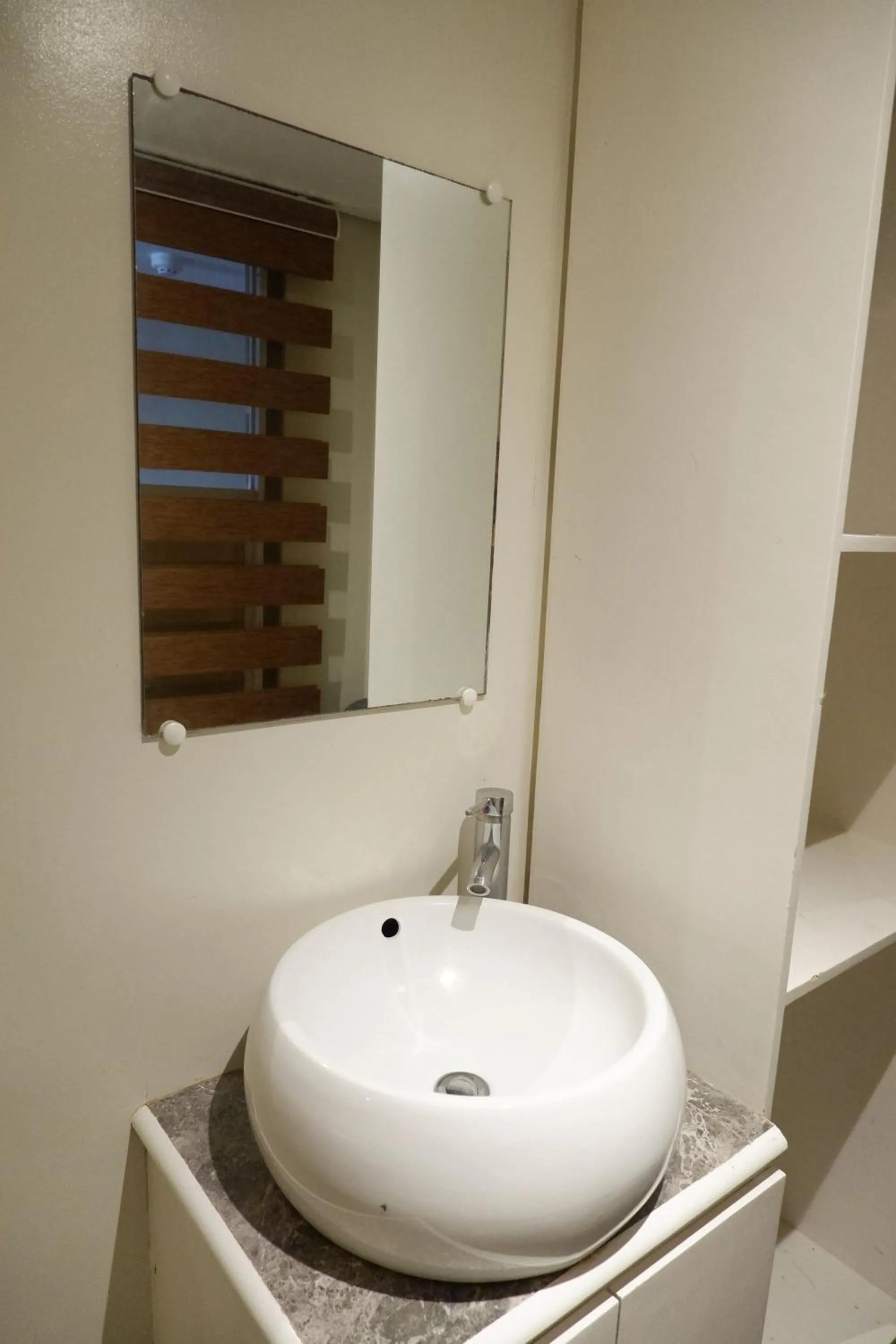 Bathroom in Sunset View Ridge Residences