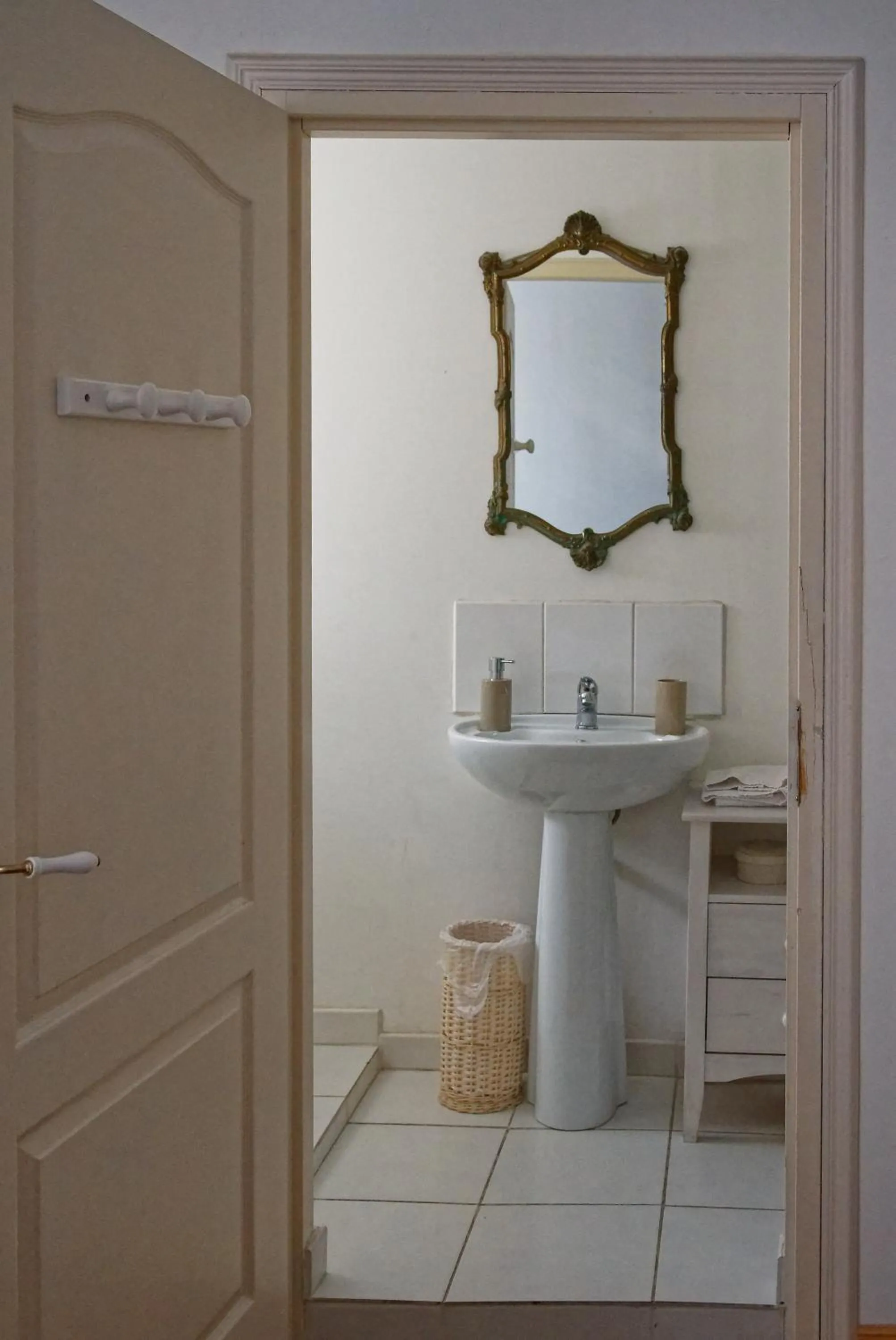 Bathroom in Maison Rives - Village du Livre de Montolieu