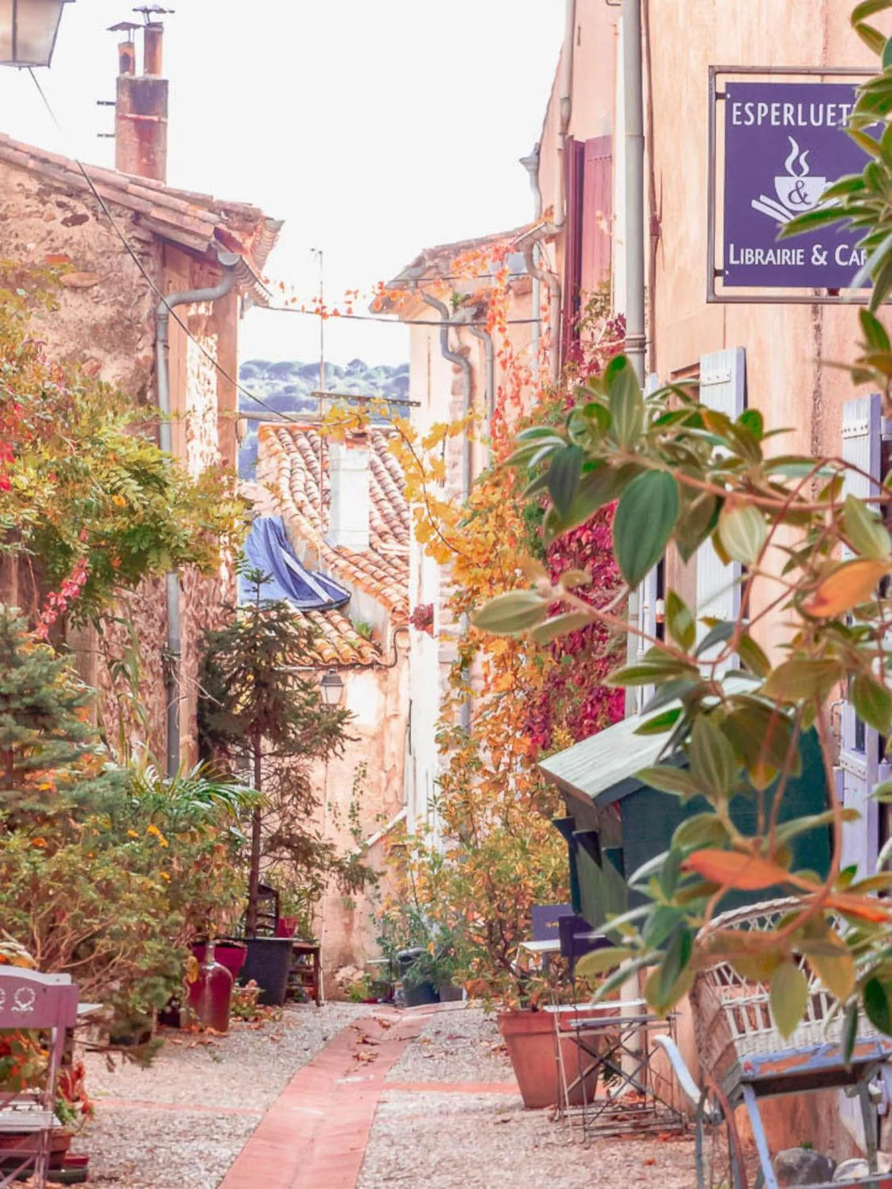 Street view in Maison Rives - Village du Livre de Montolieu