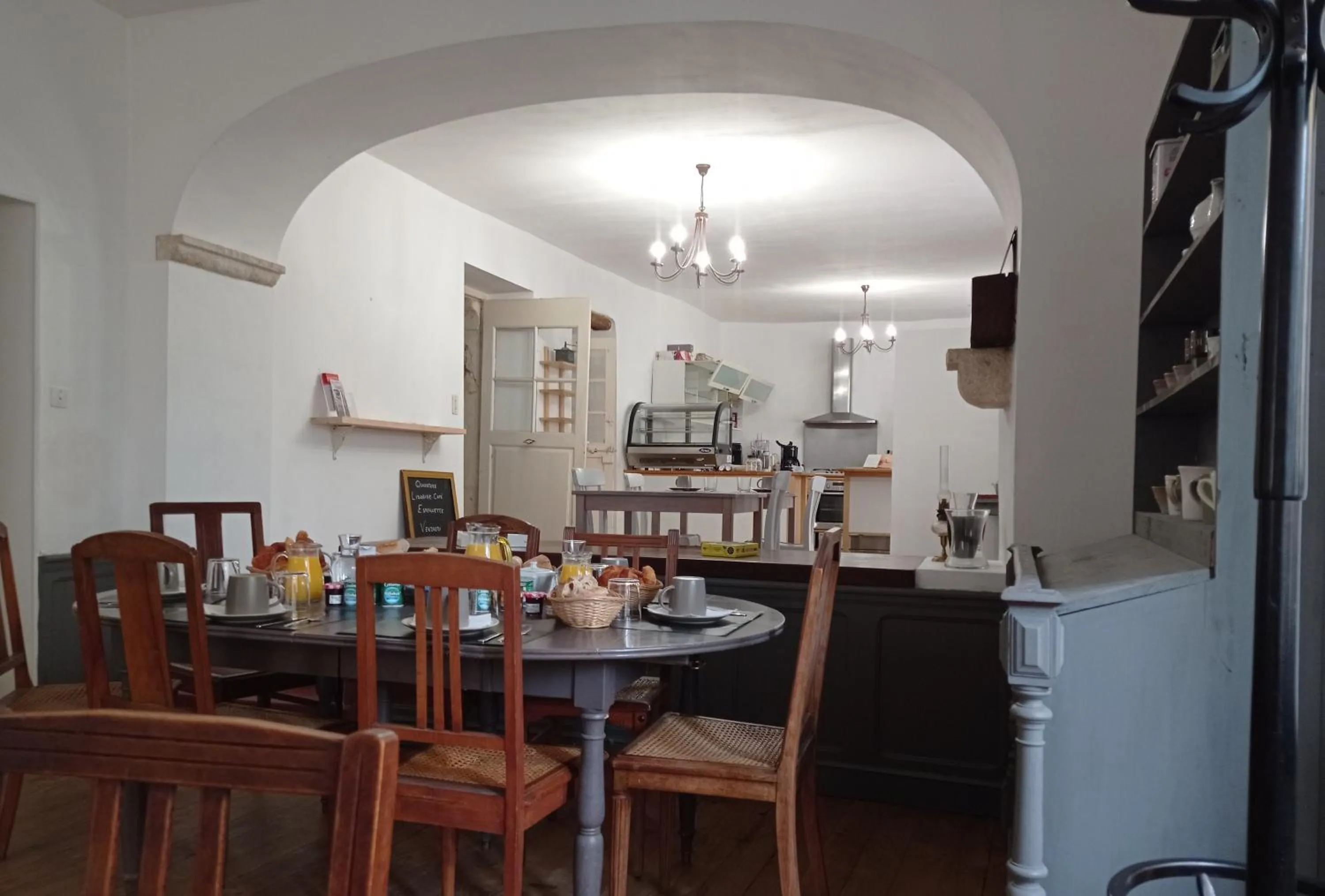 Restaurant/places to eat in Maison Rives - Village du Livre de Montolieu