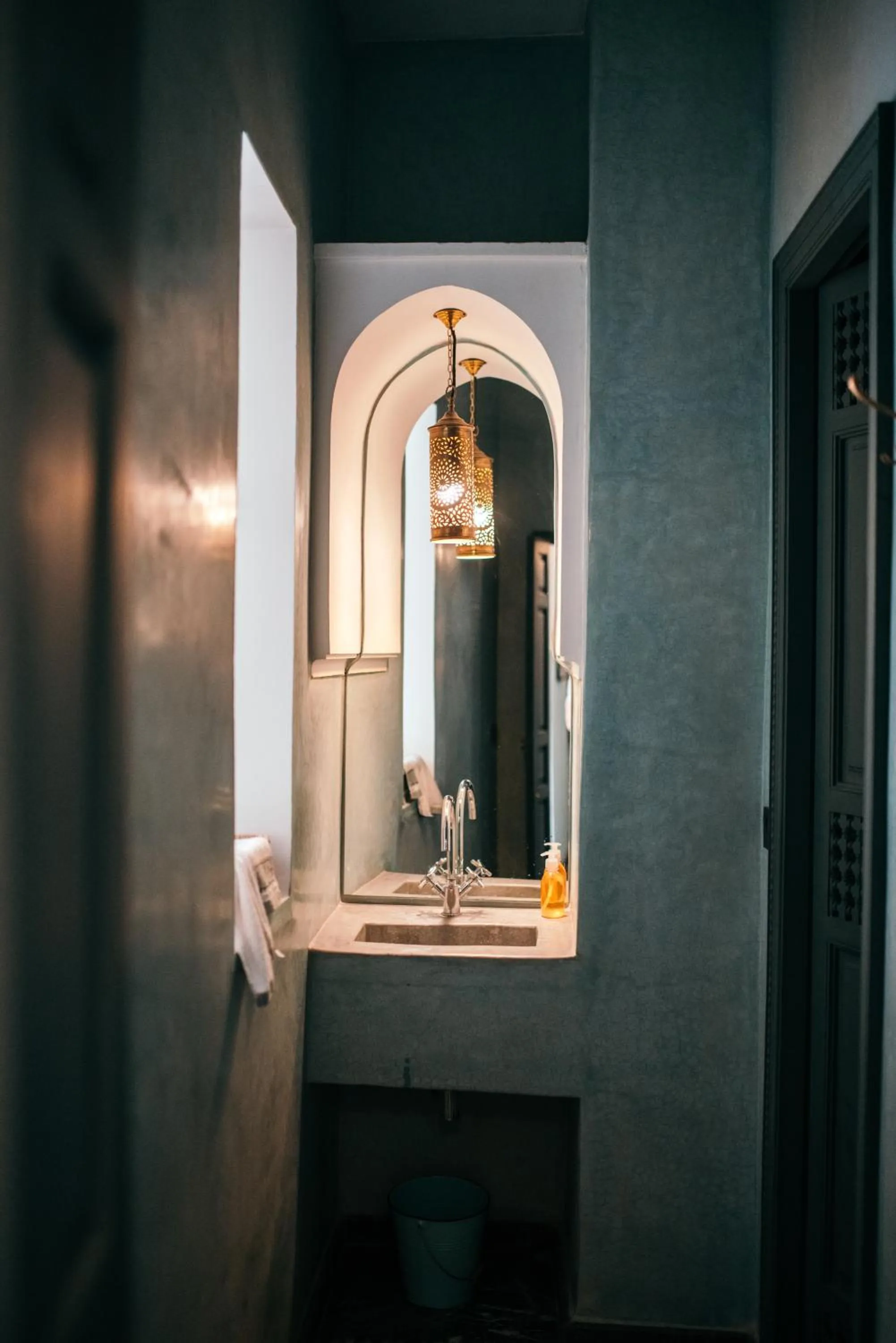 Toilet in Riad Albatoul