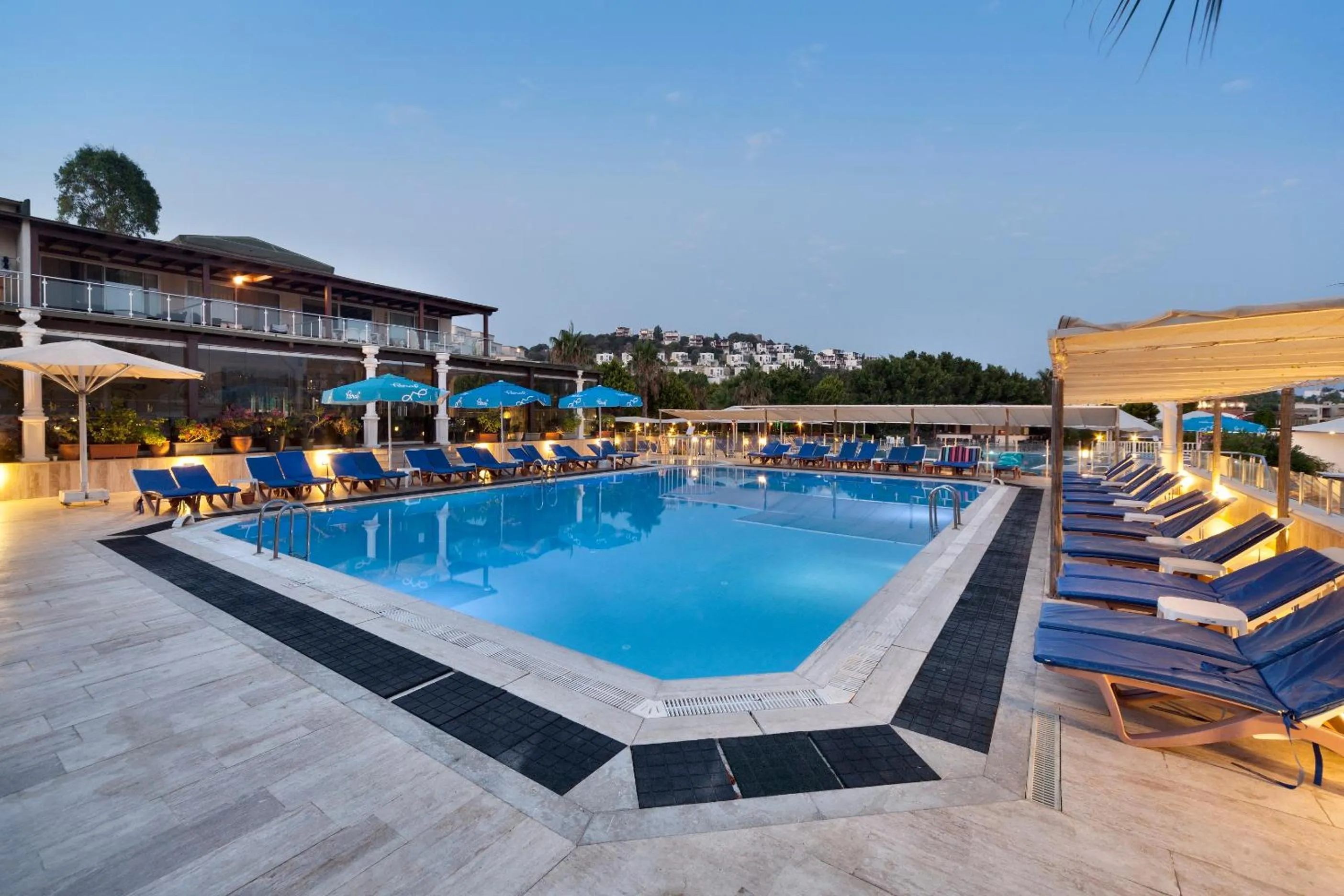 Swimming pool in Golden Age Hotel Yalıkavak Bodrum