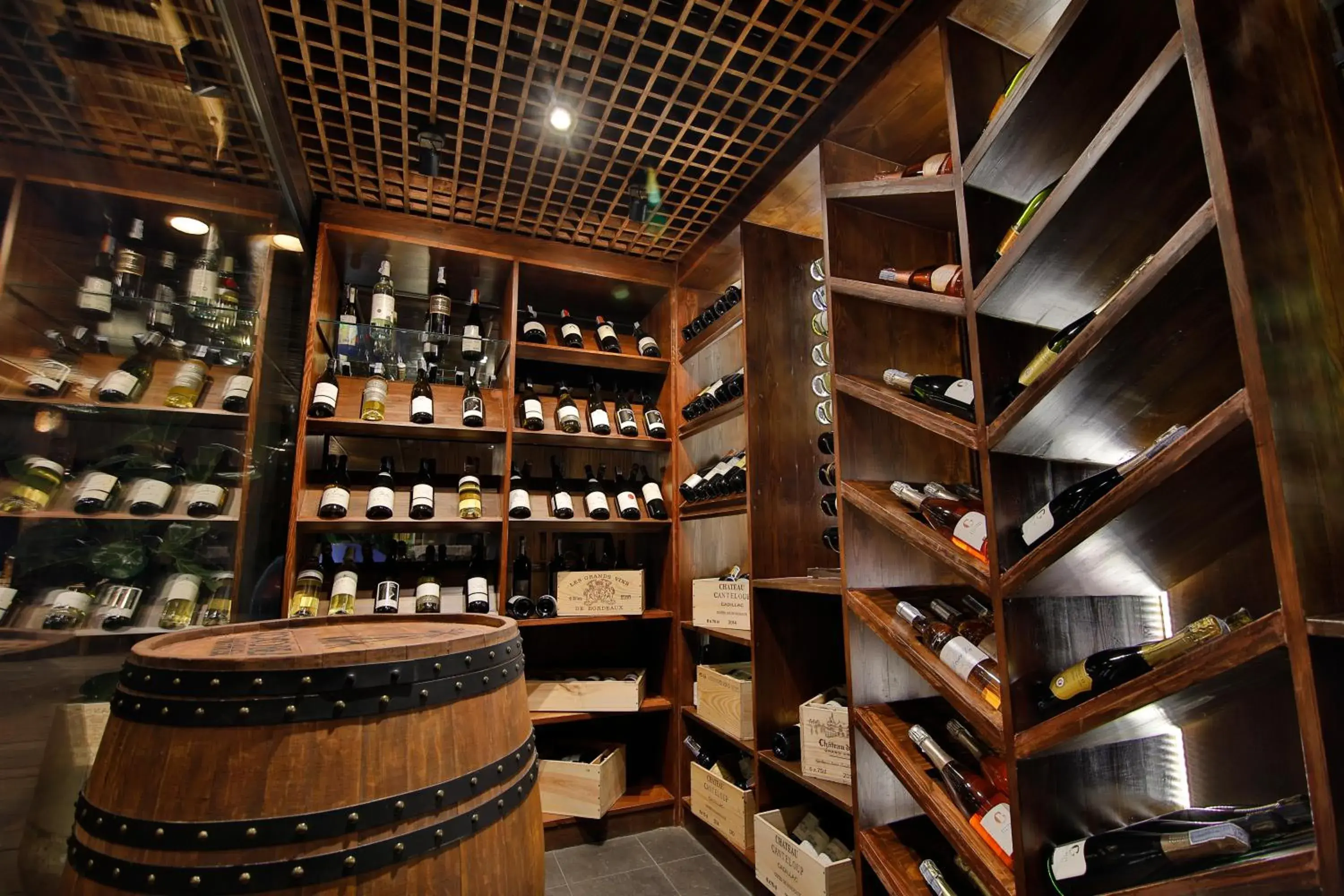 Restaurant/places to eat in Phi Phi CoCo Beach Resort Restaurant/places to eat in Phi Phi CoCo Beach Resort