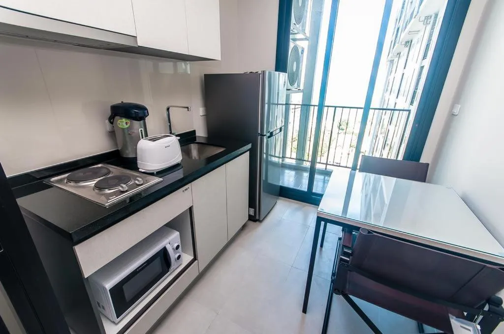 Kitchen or kitchenette in The base