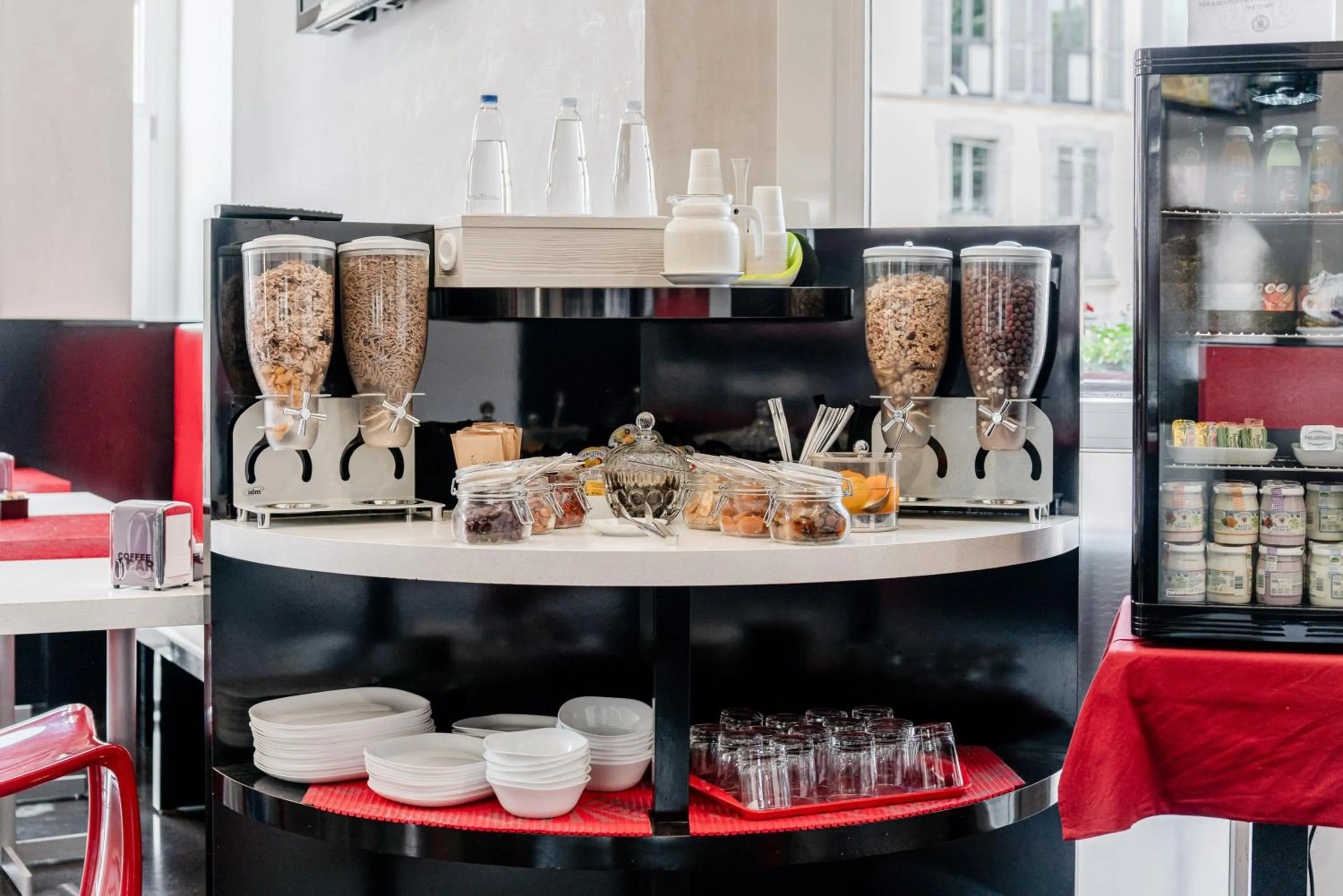 Food and drinks in Hotel Milano Navigli