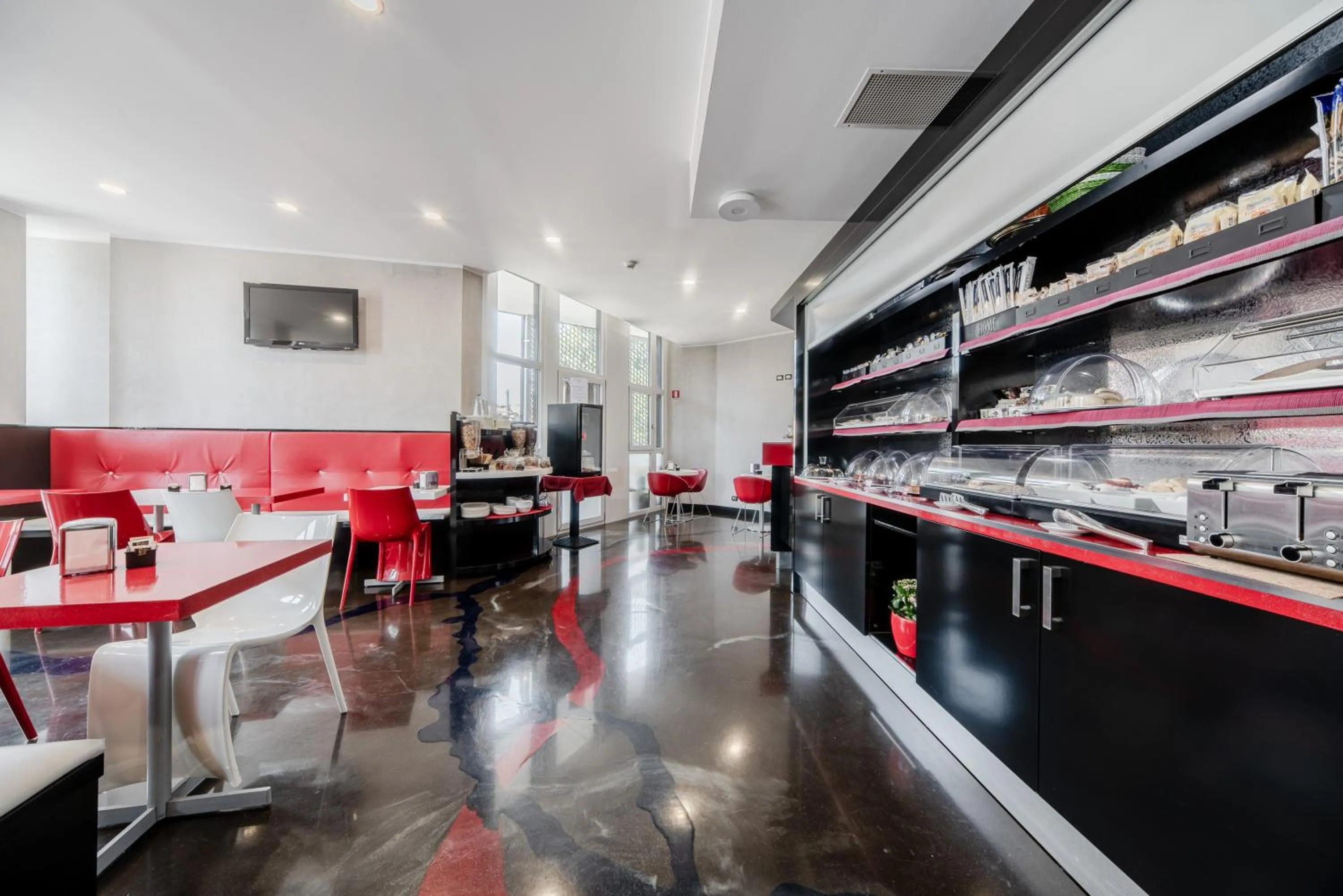 Breakfast in Hotel Milano Navigli