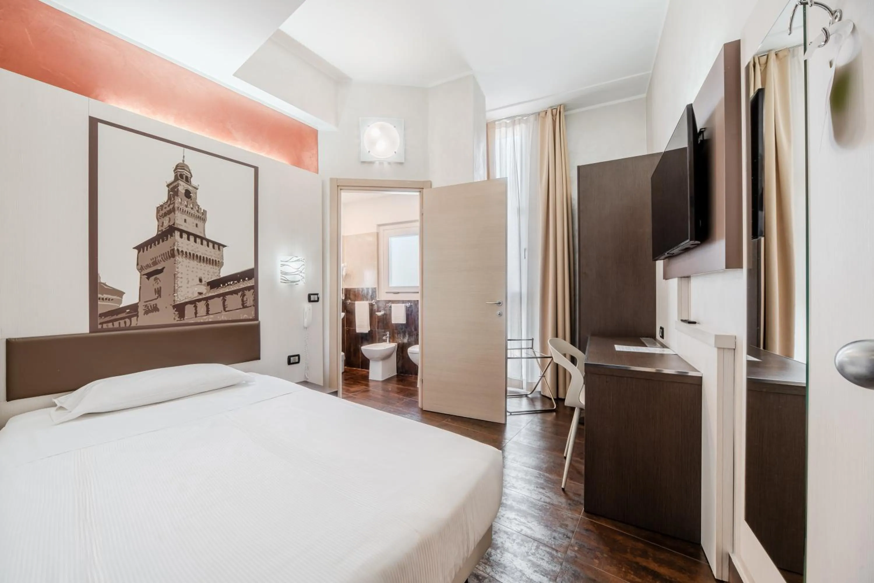 Photo of the whole room, Bed in Hotel Milano Navigli