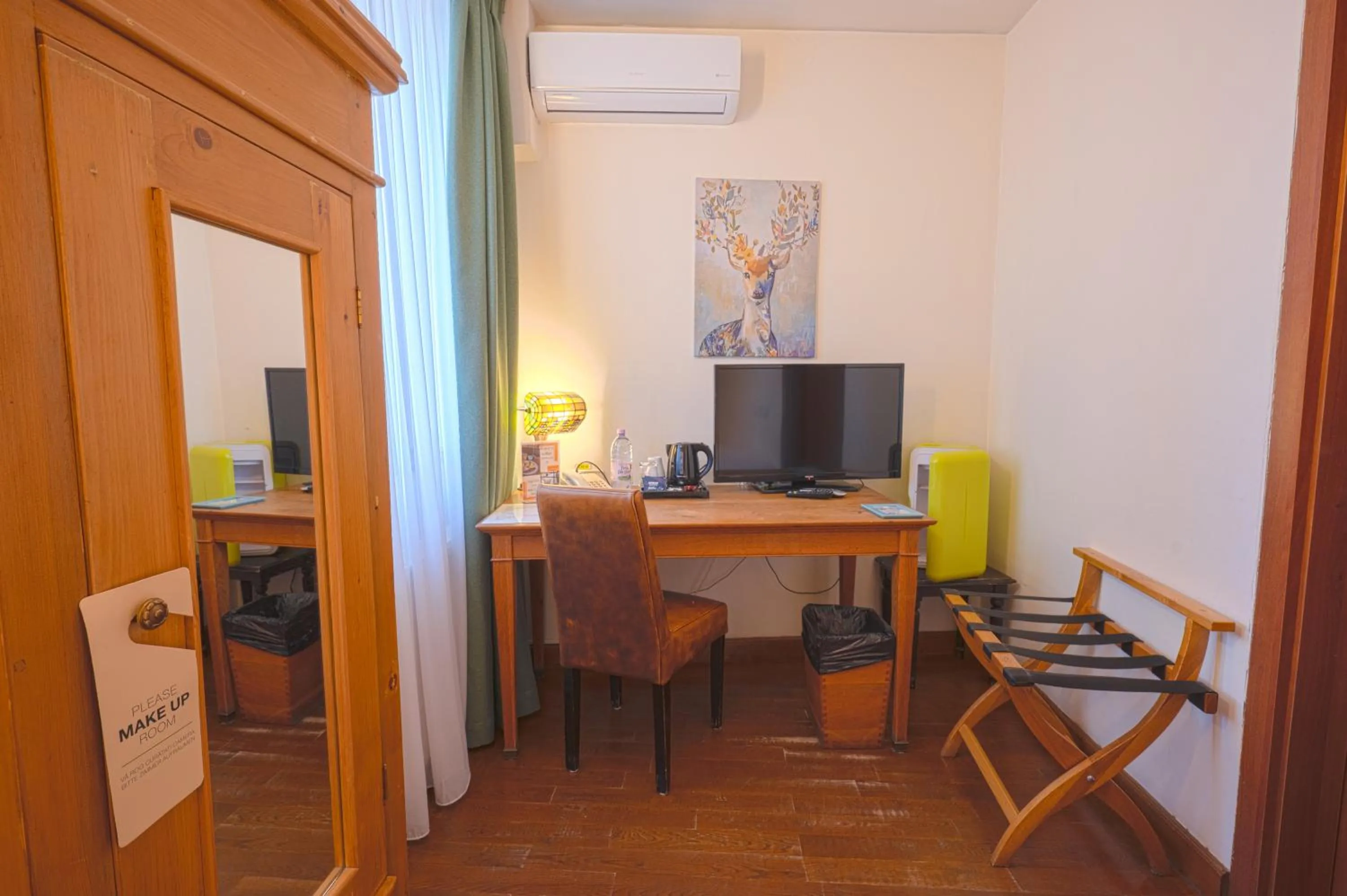 Bedroom in Rembrandt Old Town