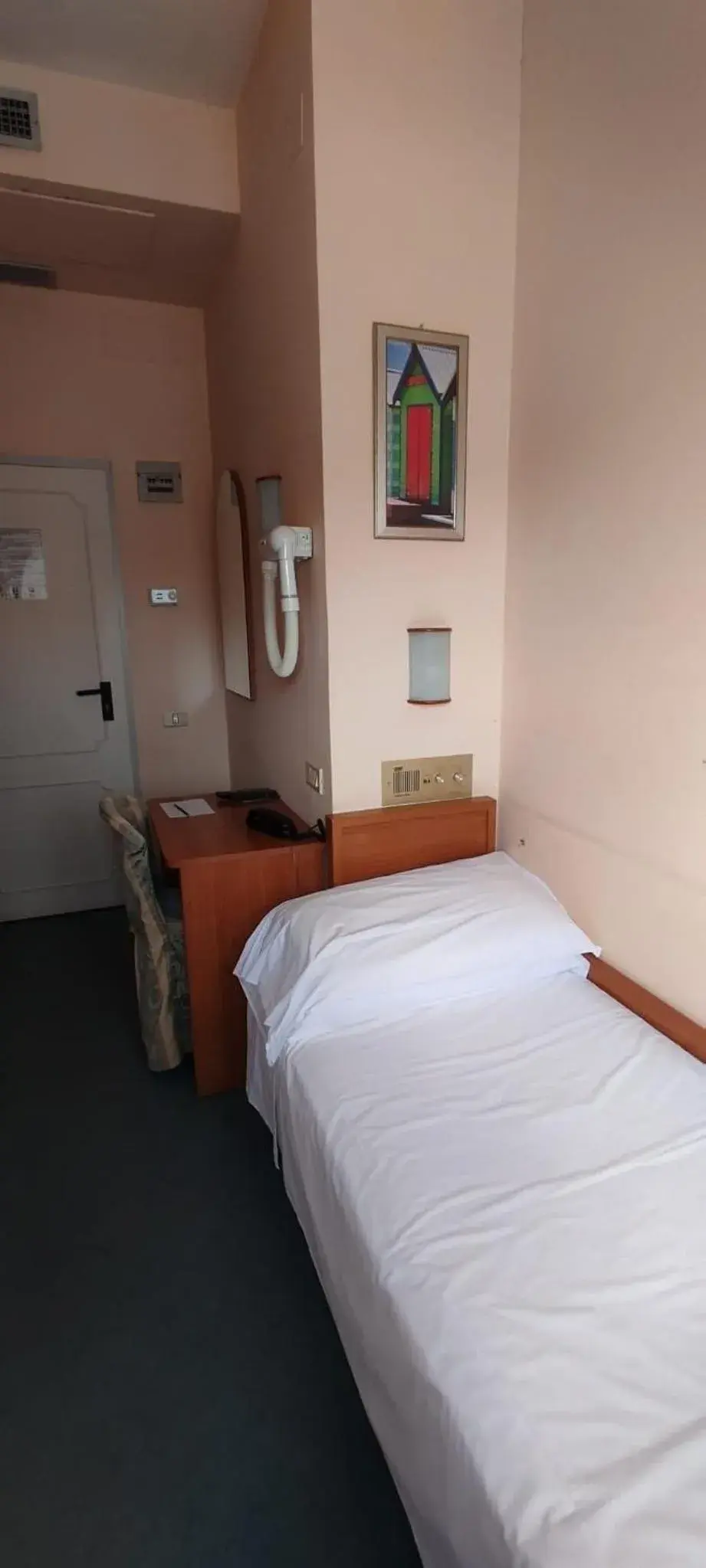 Bed in Hotel Acerboli Bed in Hotel Acerboli