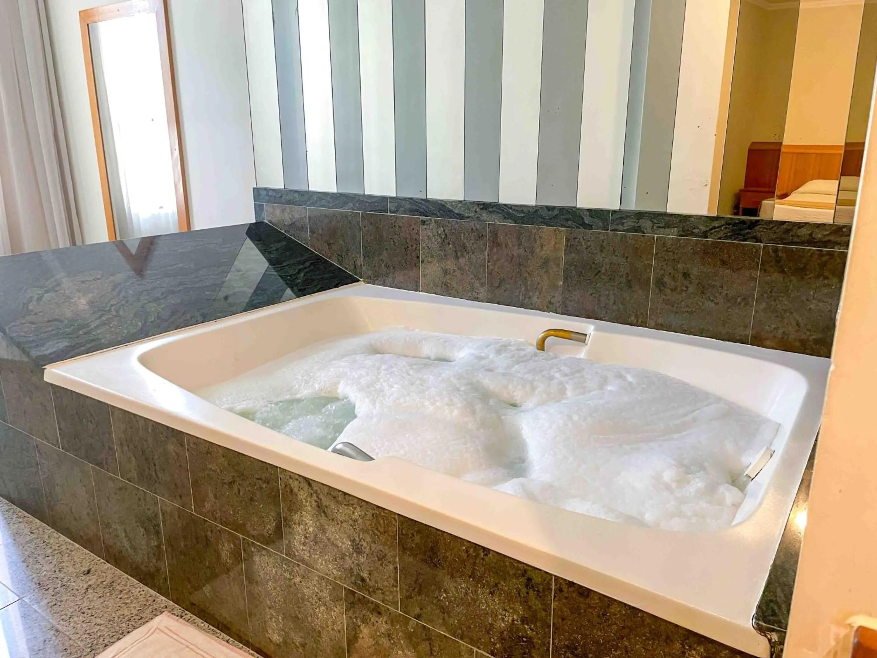 Bath in Saionara Hotel