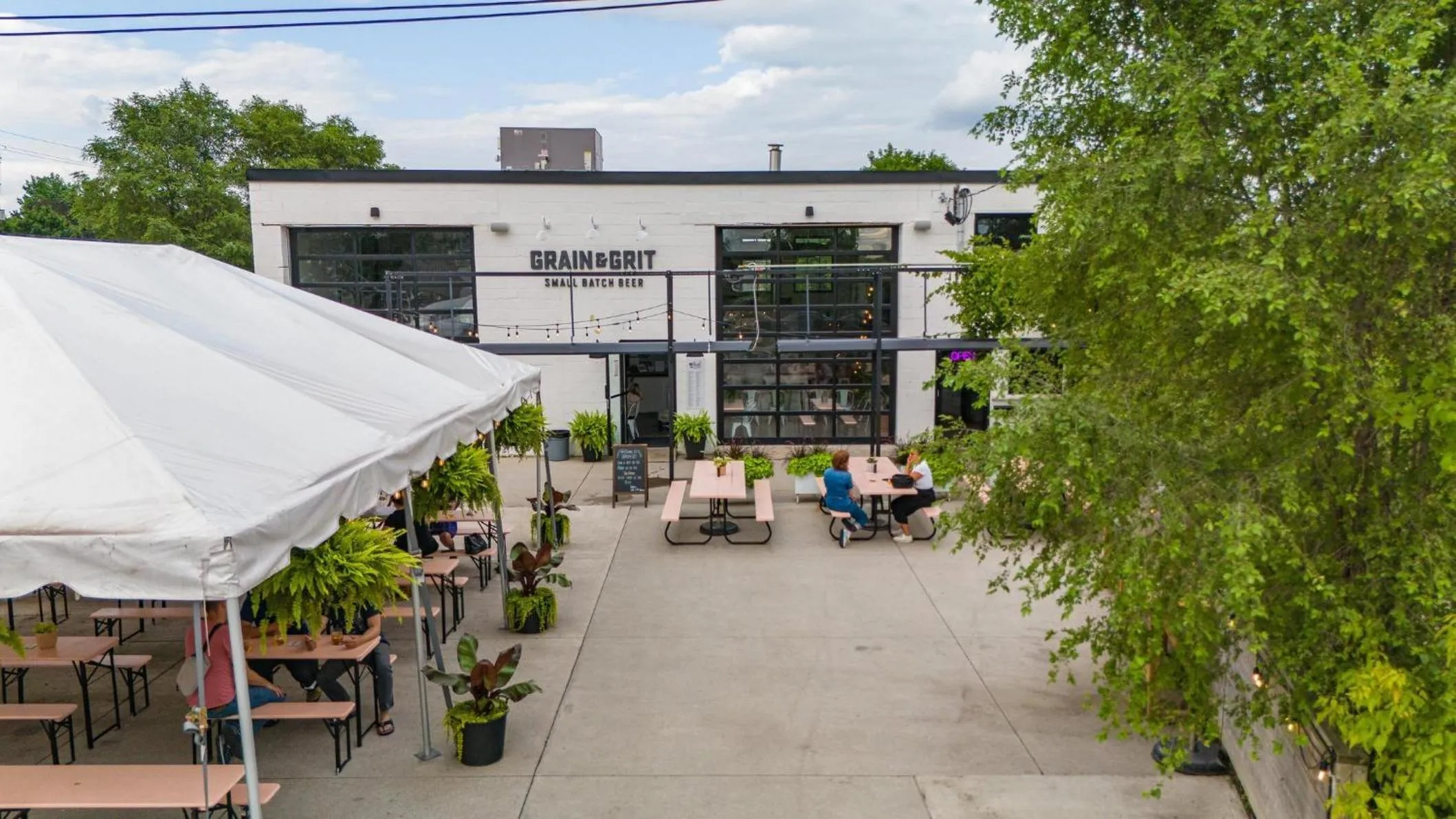 Area and facilities in Staybridge Suites Hamilton - Downtown by IHG