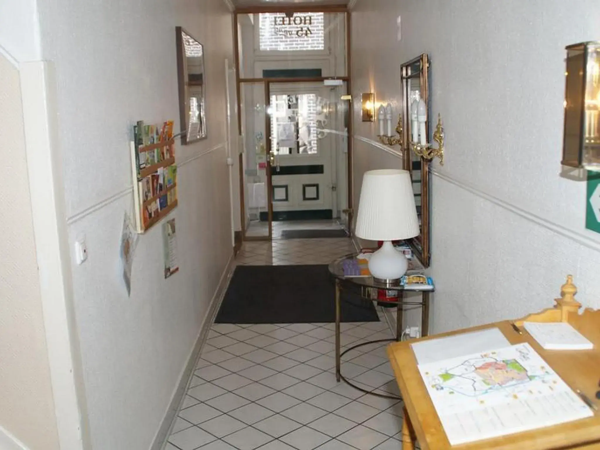 Lobby or reception in HOTEL alt lüneburger Kutscherstuben Lobby or reception in HOTEL alt lüneburger Kutscherstuben