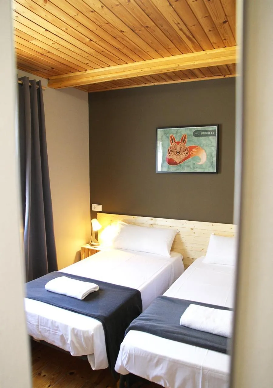 Decorative detail, Bed in Hostal Fonda Prat