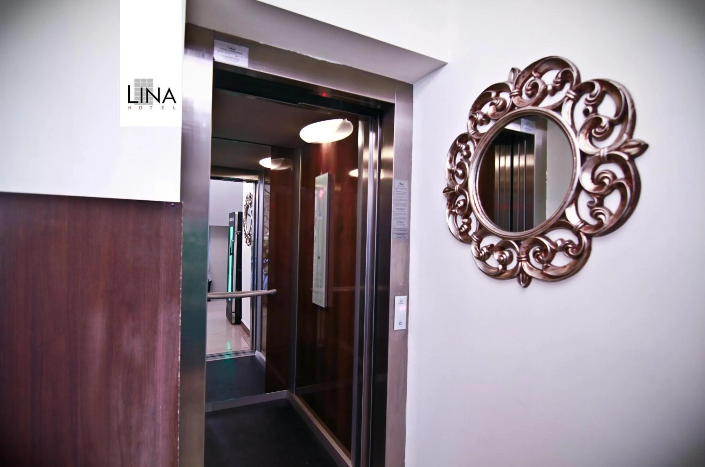 Lobby or reception in Lina Hotel