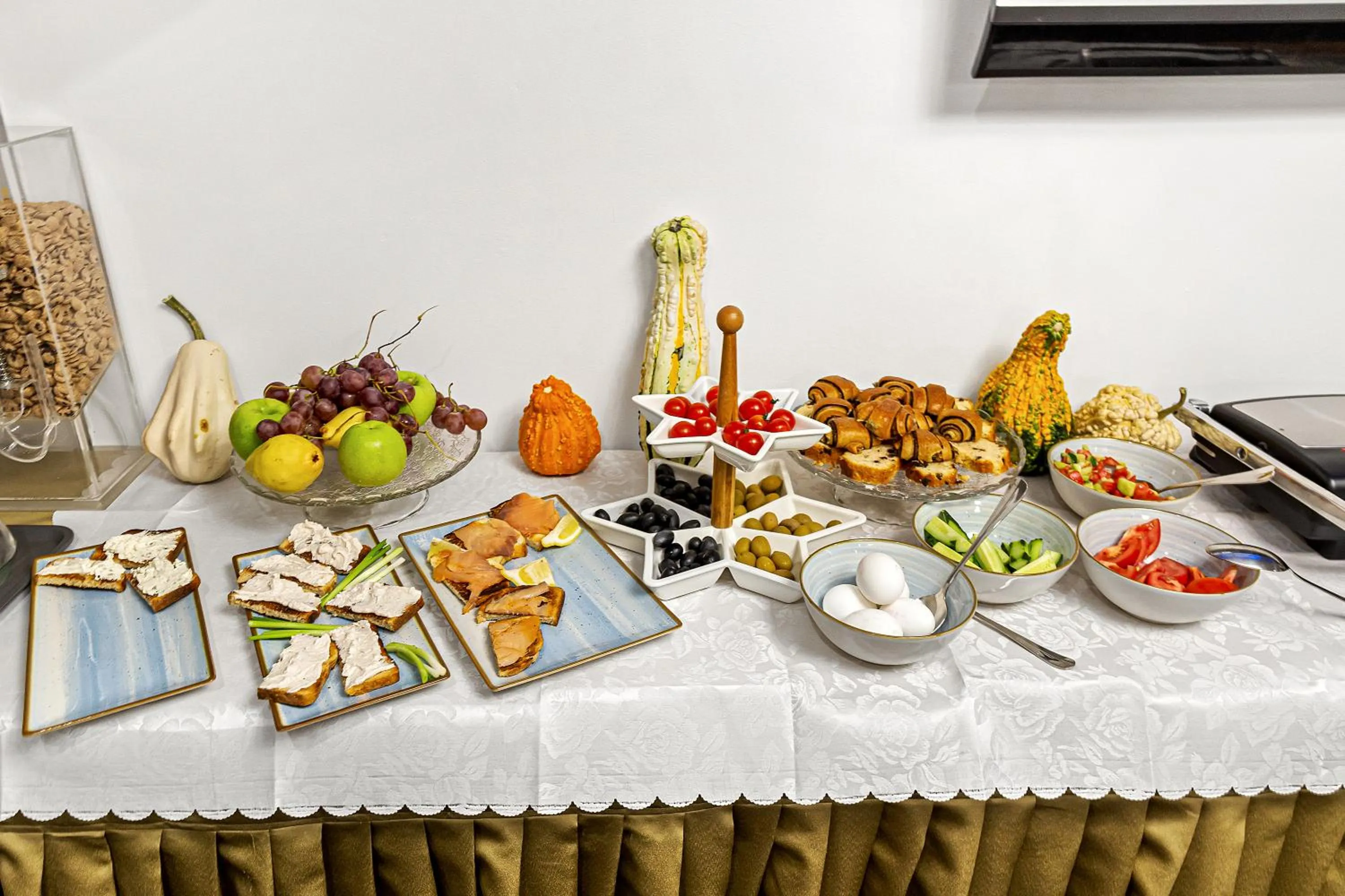 Food and drinks in Lina Hotel