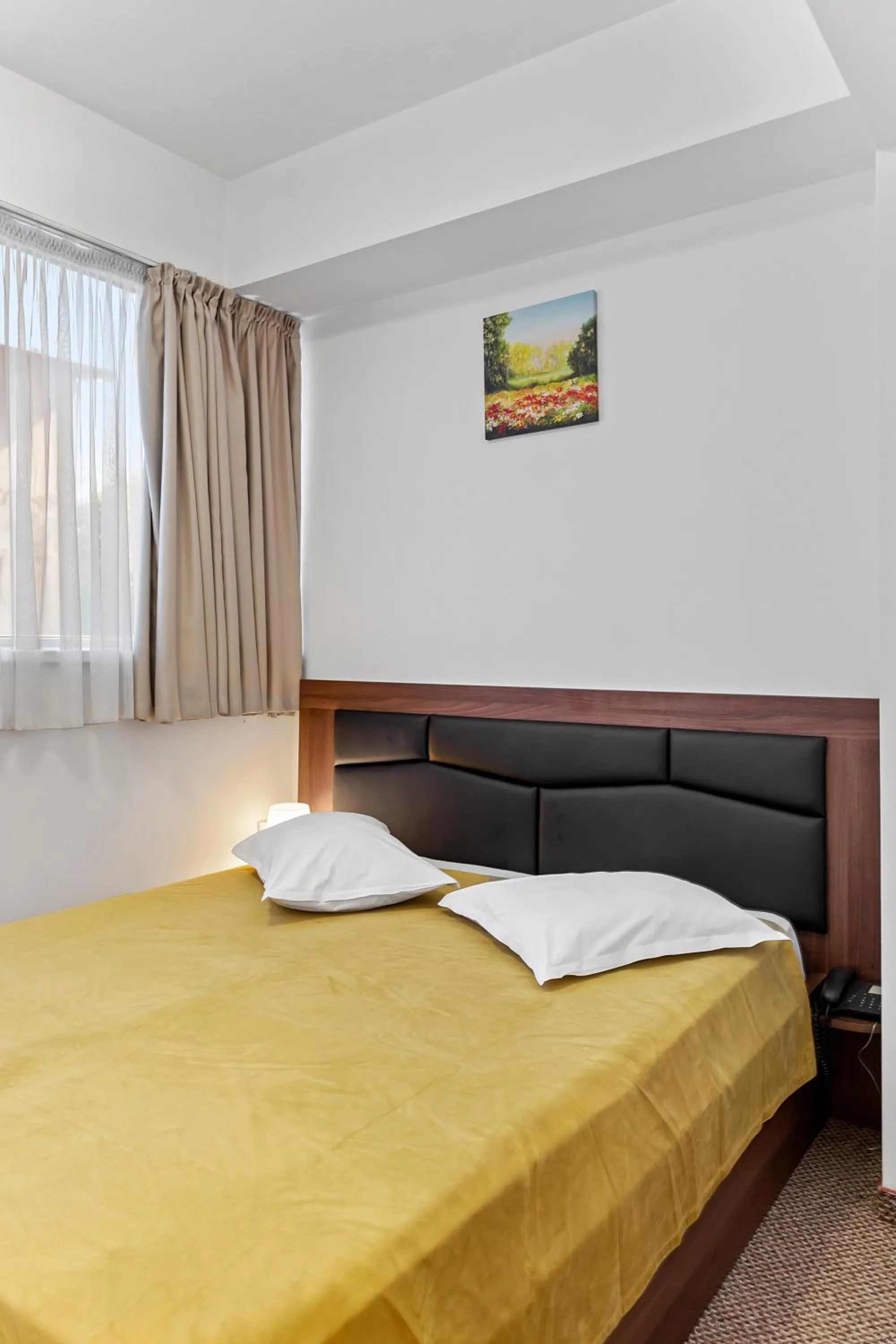 Bedroom, Bed in Lina Hotel