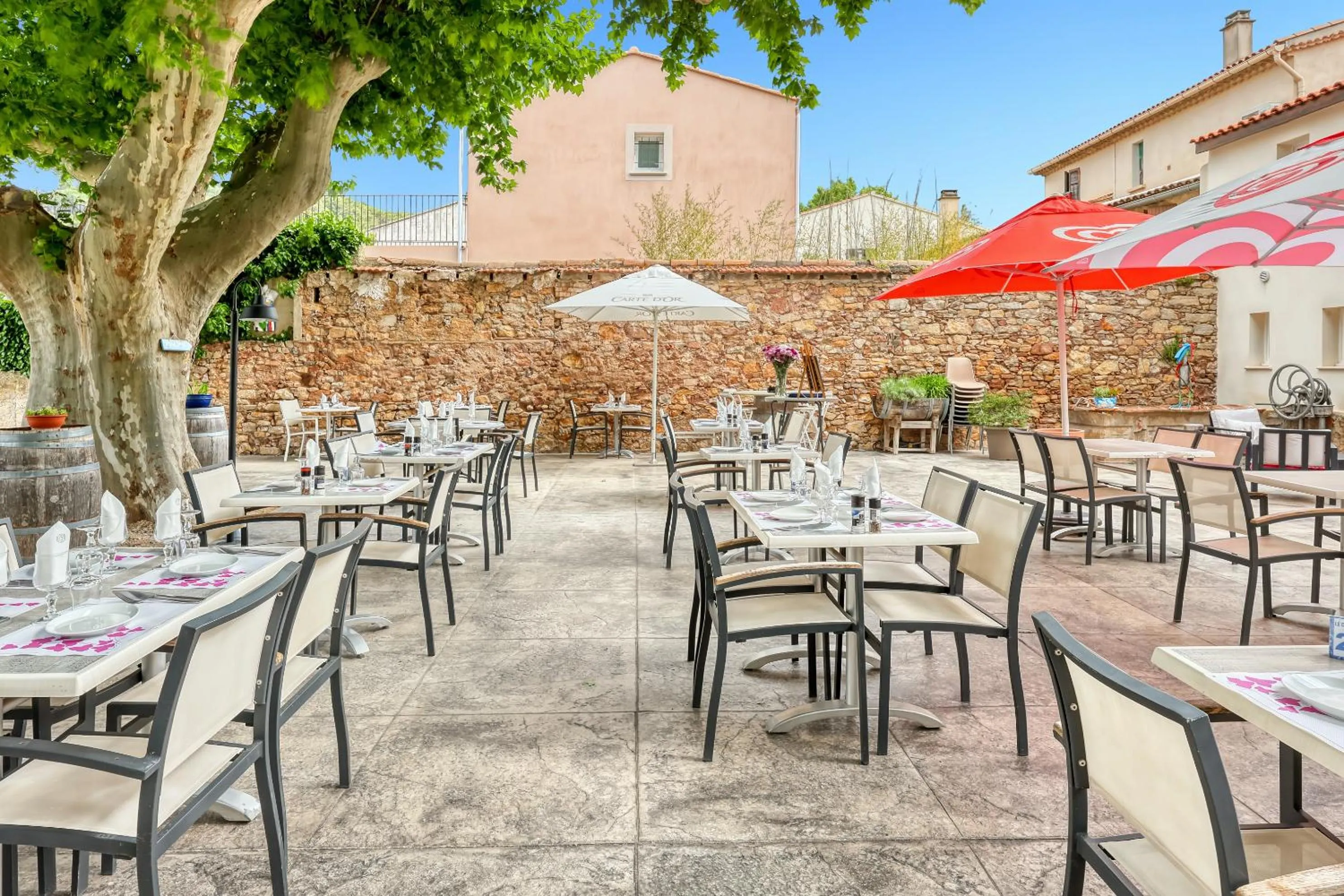 Hotel Restaurant Le Castel Fleuri