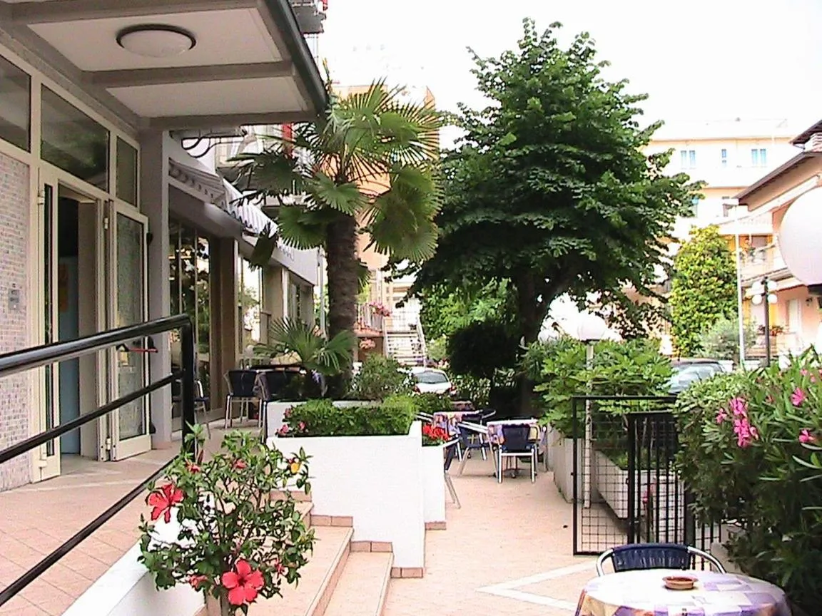 Facade/entrance in Hotel Universo