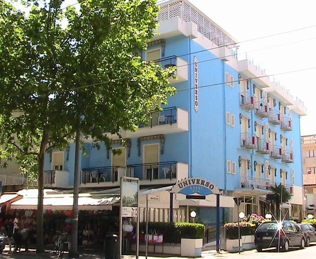 Facade/entrance in Hotel Universo