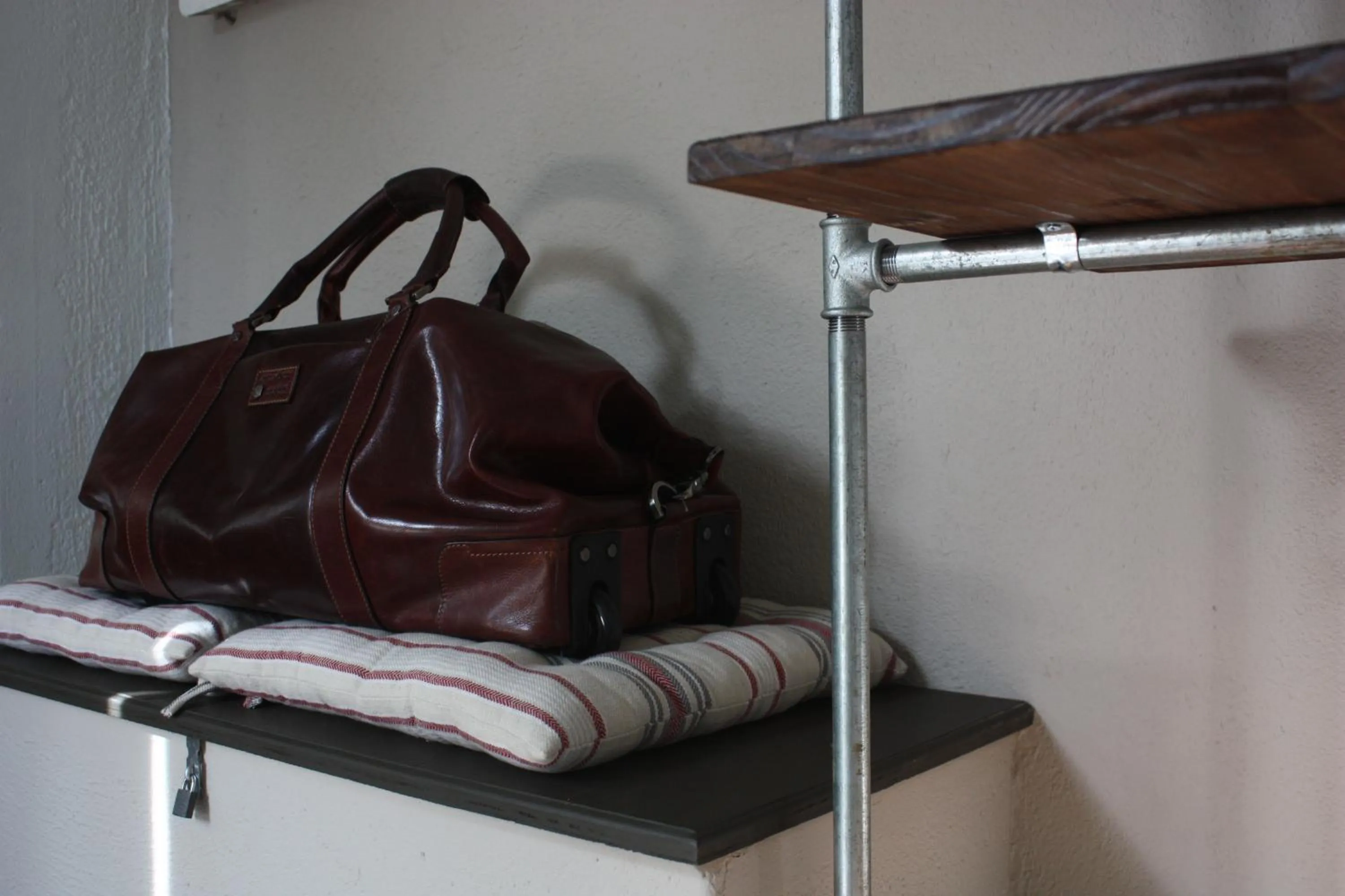 Decorative detail in Bush Pillow Guest House