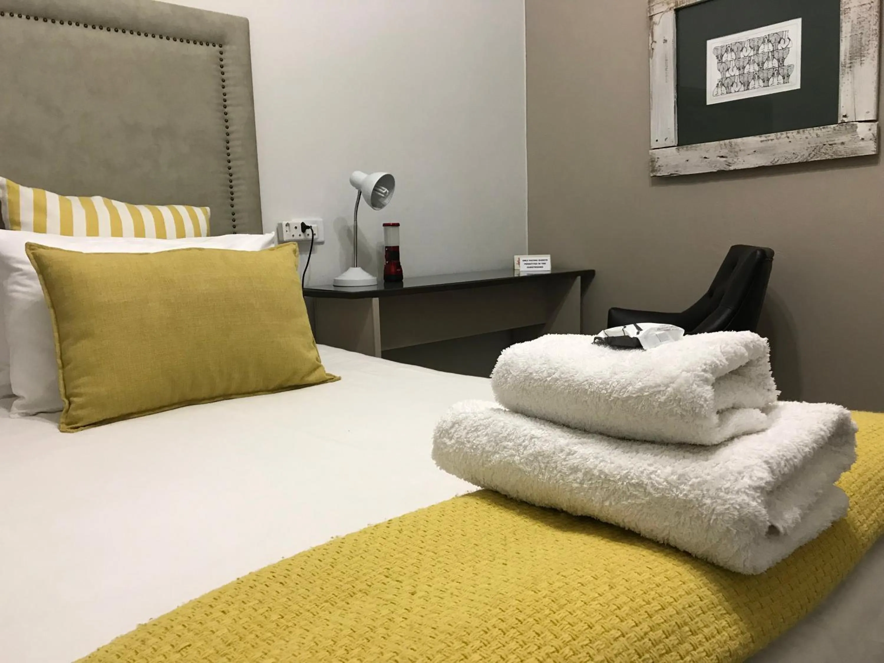 Bedroom in Bush Pillow Guest House