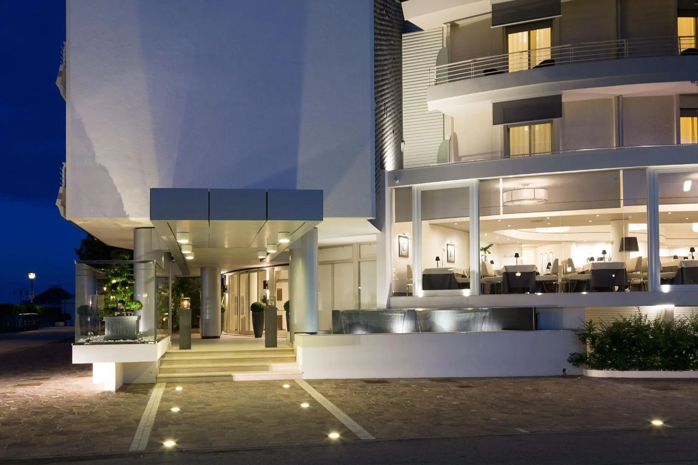 Property building in Hotel Mariver